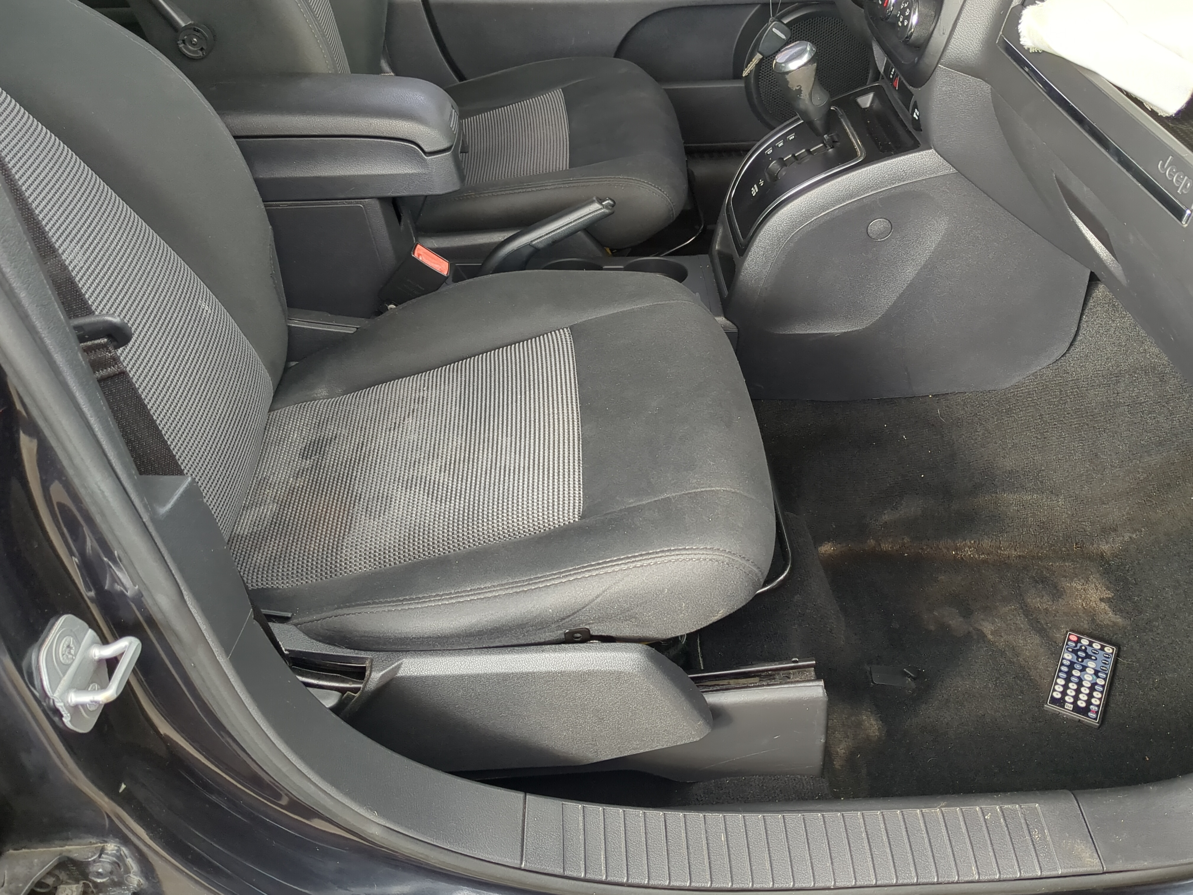 2015-2017 Jeep Patriot Passenger Front Seat Oem 1215199 - Oemusedautoparts1.com