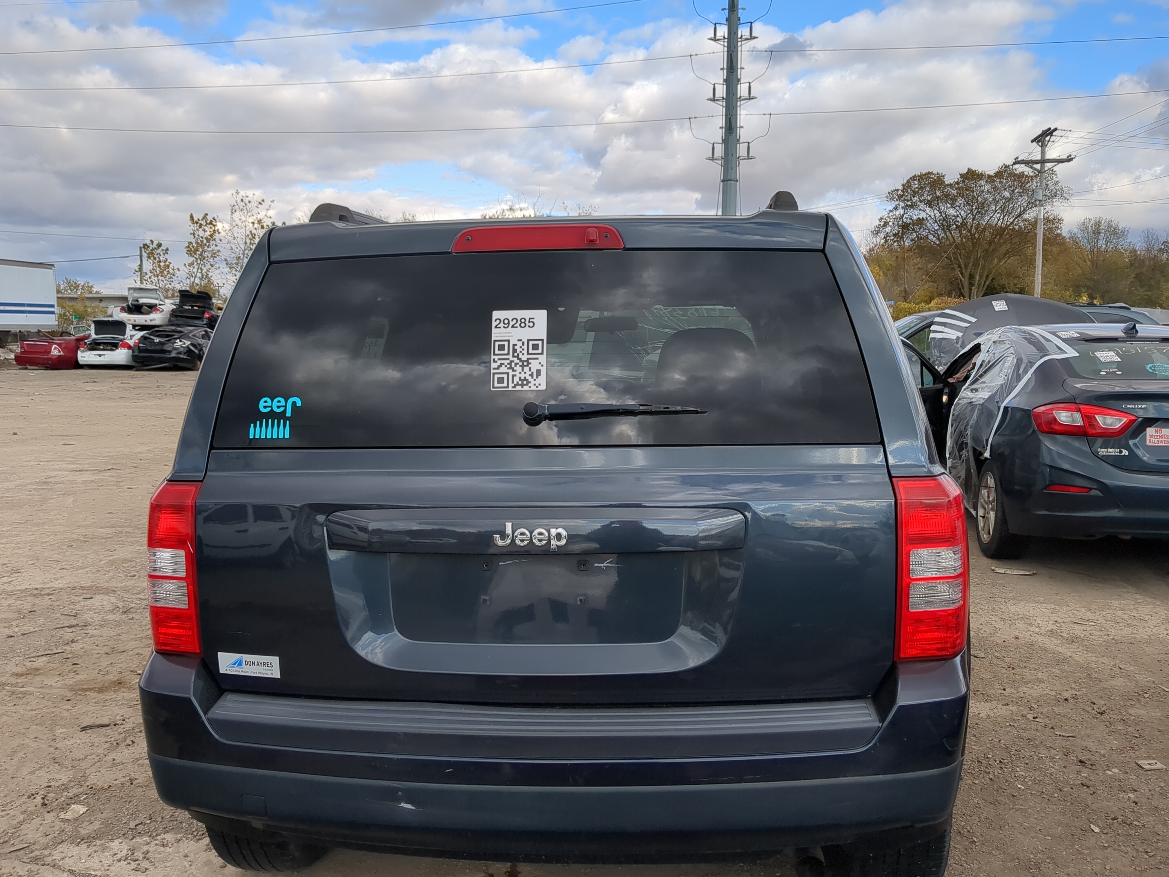 2007-2017 Jeep Patriot Trunk/decklid/hatch/tailgate Oem 1215203 - Oemusedautoparts1.com