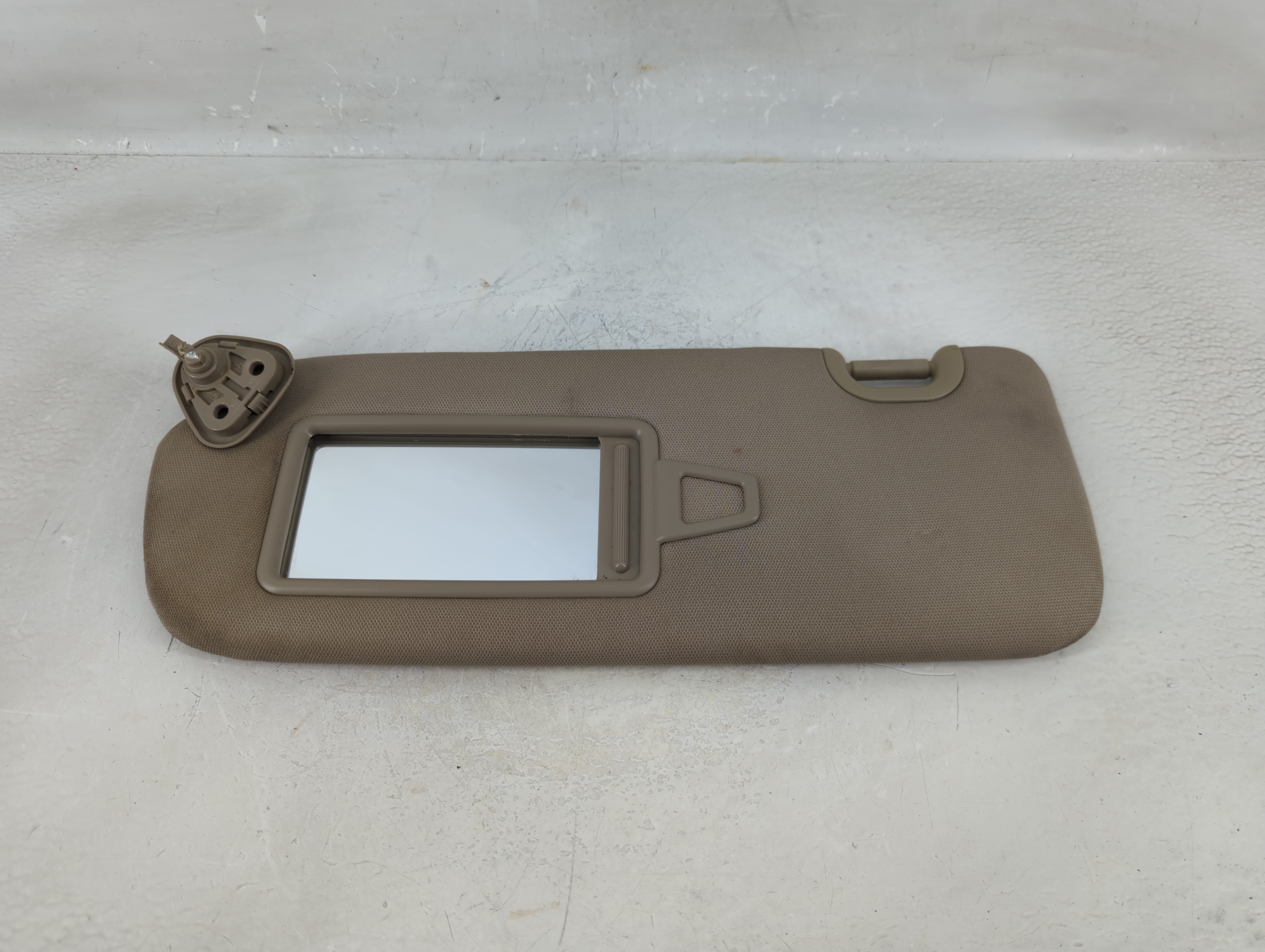 2013-2019 Hyundai Santa Fe Driver Sun Visor Mirror Left Sunvisor 1215207 - Oemusedautoparts1.com