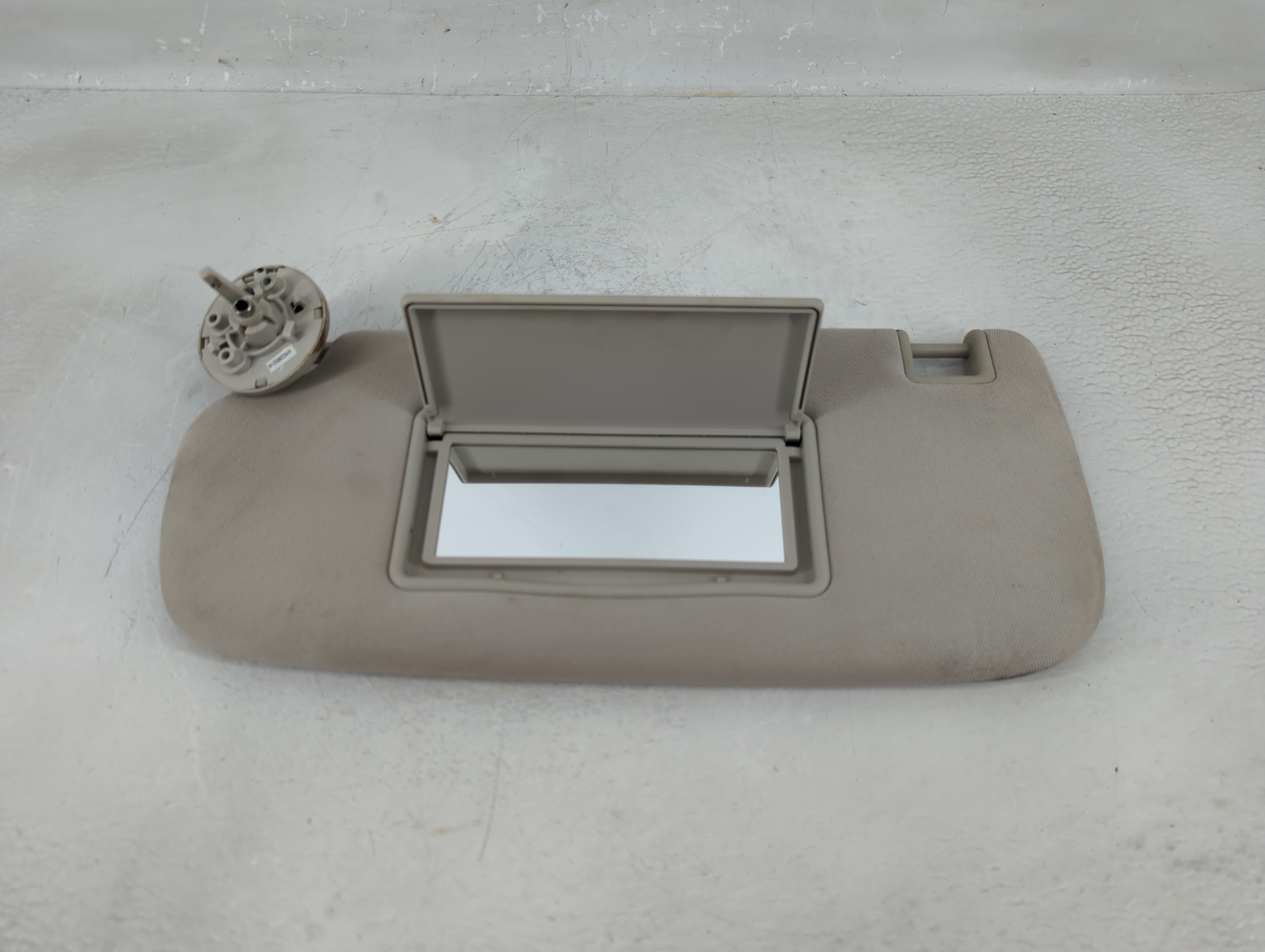 2011-2022 Dodge Durango Driver Sun Visor Mirror Left Sunvisor Beige 1215224 - Oemusedautoparts1.com