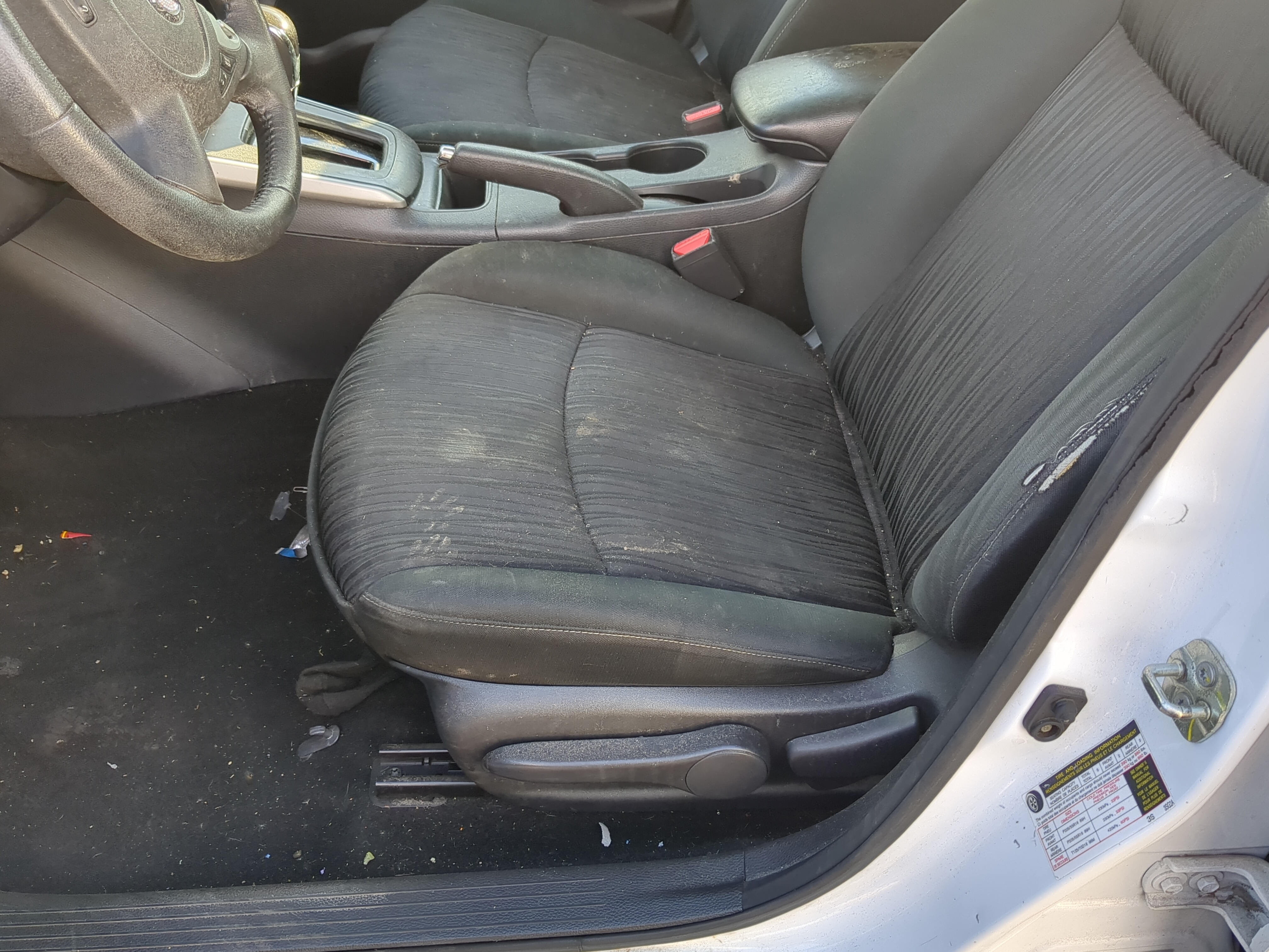 2016-2019 Nissan Sentra Driver Front Seat Oem 1215268 - Oemusedautoparts1.com