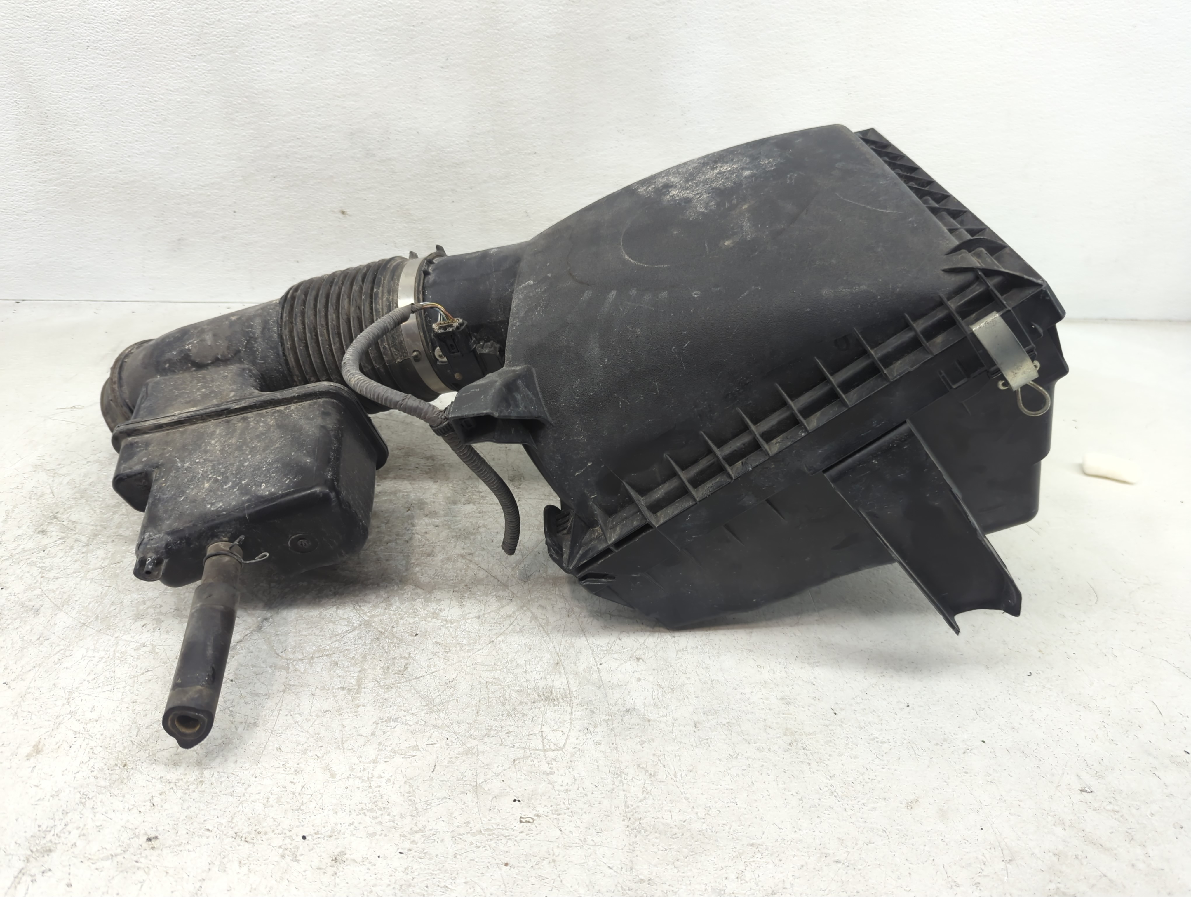 2014-2021 Toyota Tundra Air Cleaner Intake-duct Hose Tube 1215382 - Oemusedautoparts1.com