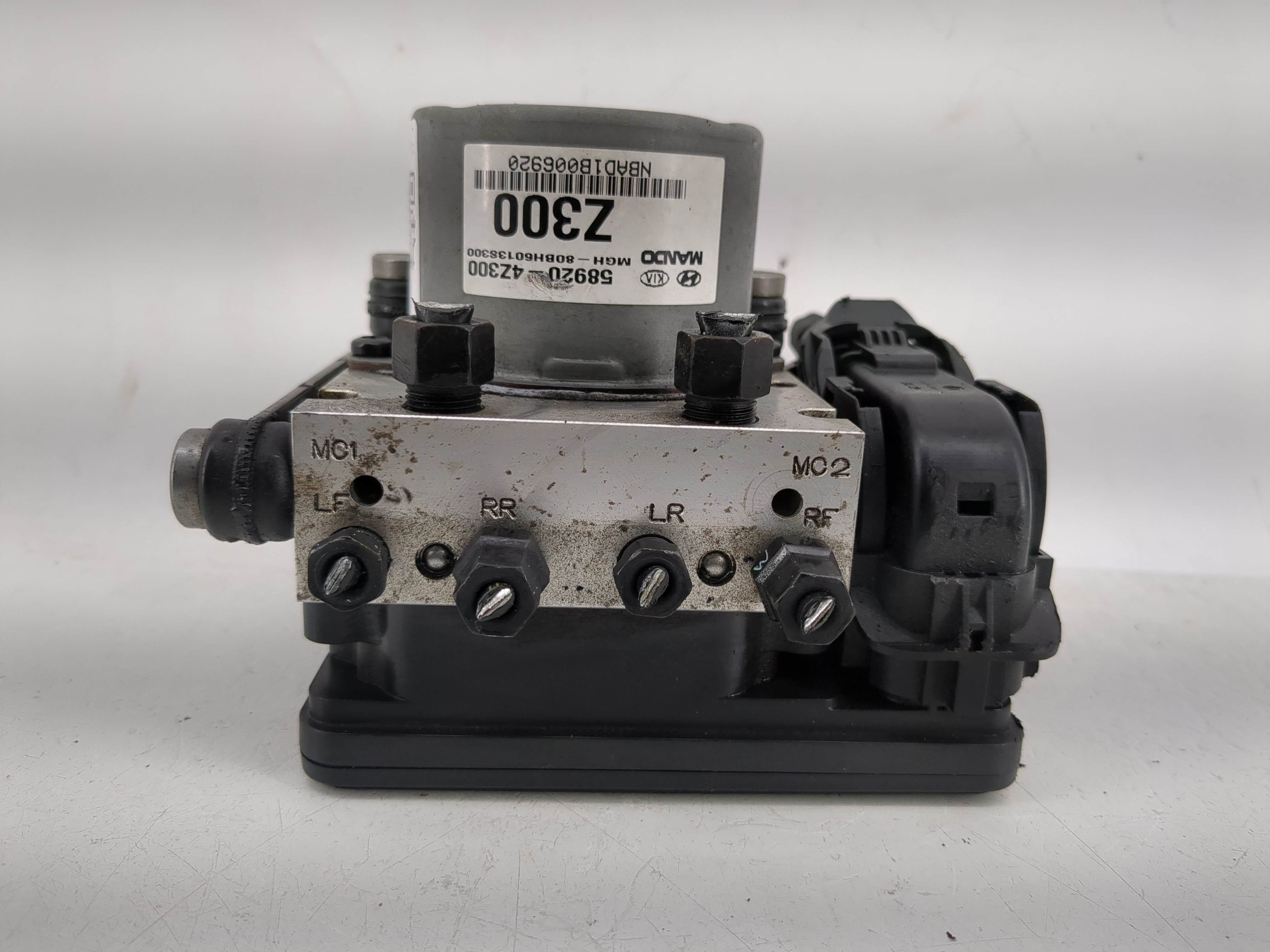 2017-2018 Hyundai Santa Fe Abs Pump Control Module 1215388 - Oemusedautoparts1.com