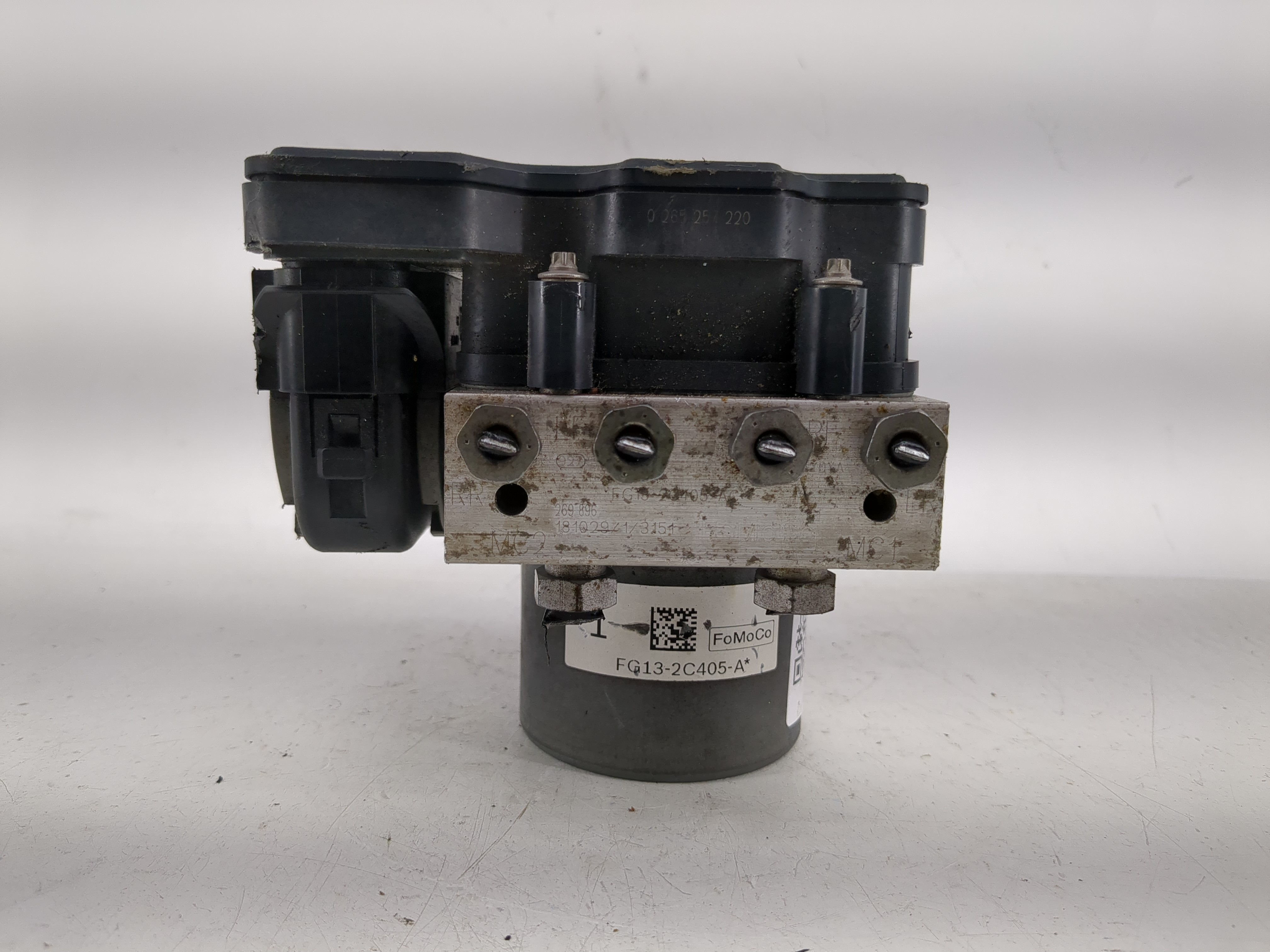 2014-2019 Ford Taurus Abs Pump Control Module 1215407 - Oemusedautoparts1.com