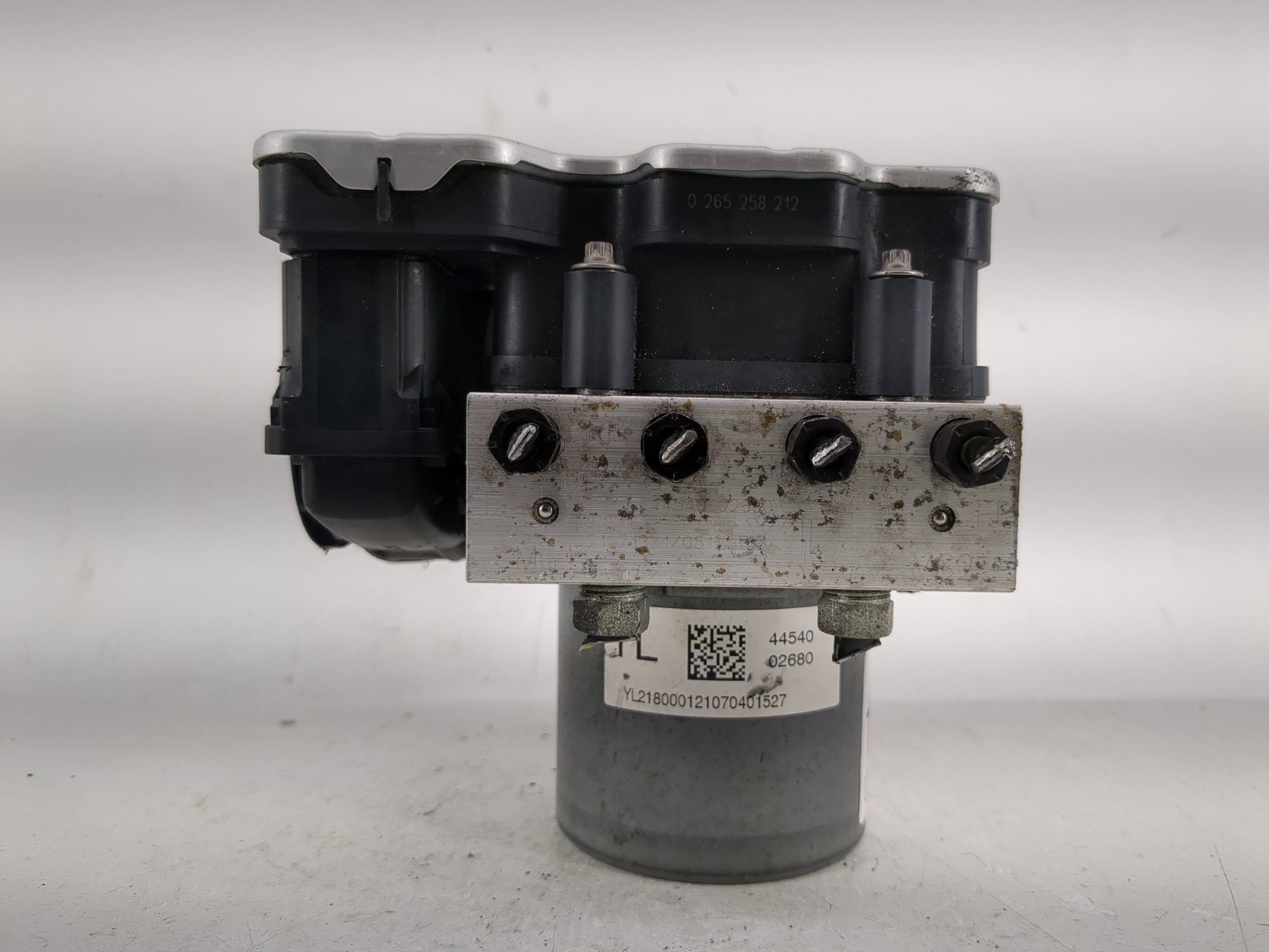 2020-2022 Toyota Corolla Abs Pump Control Module 1215473 - Oemusedautoparts1.com