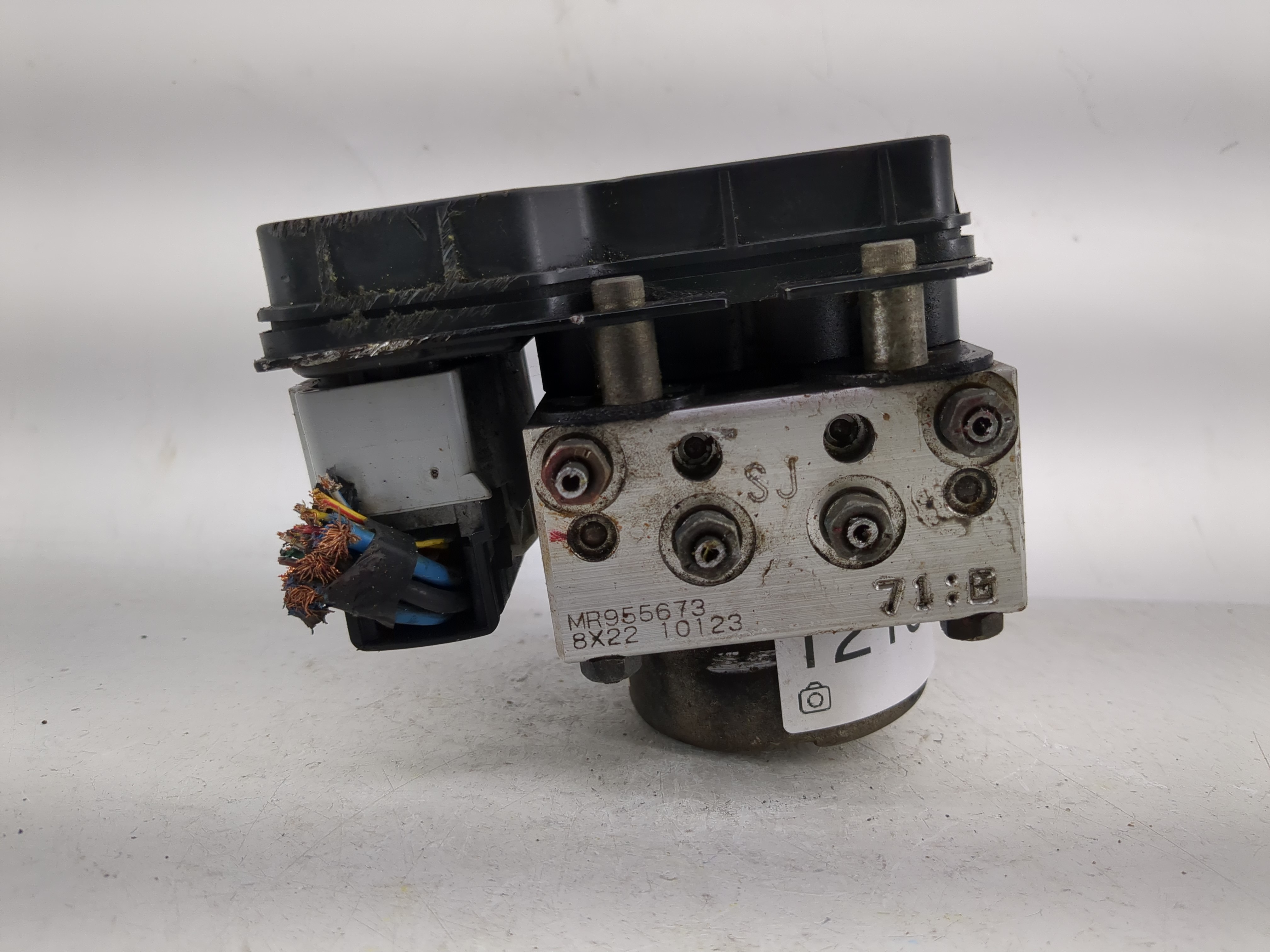 2004-2009 Mitsubishi Galant Abs Pump Control Module 1215474 - Oemusedautoparts1.com