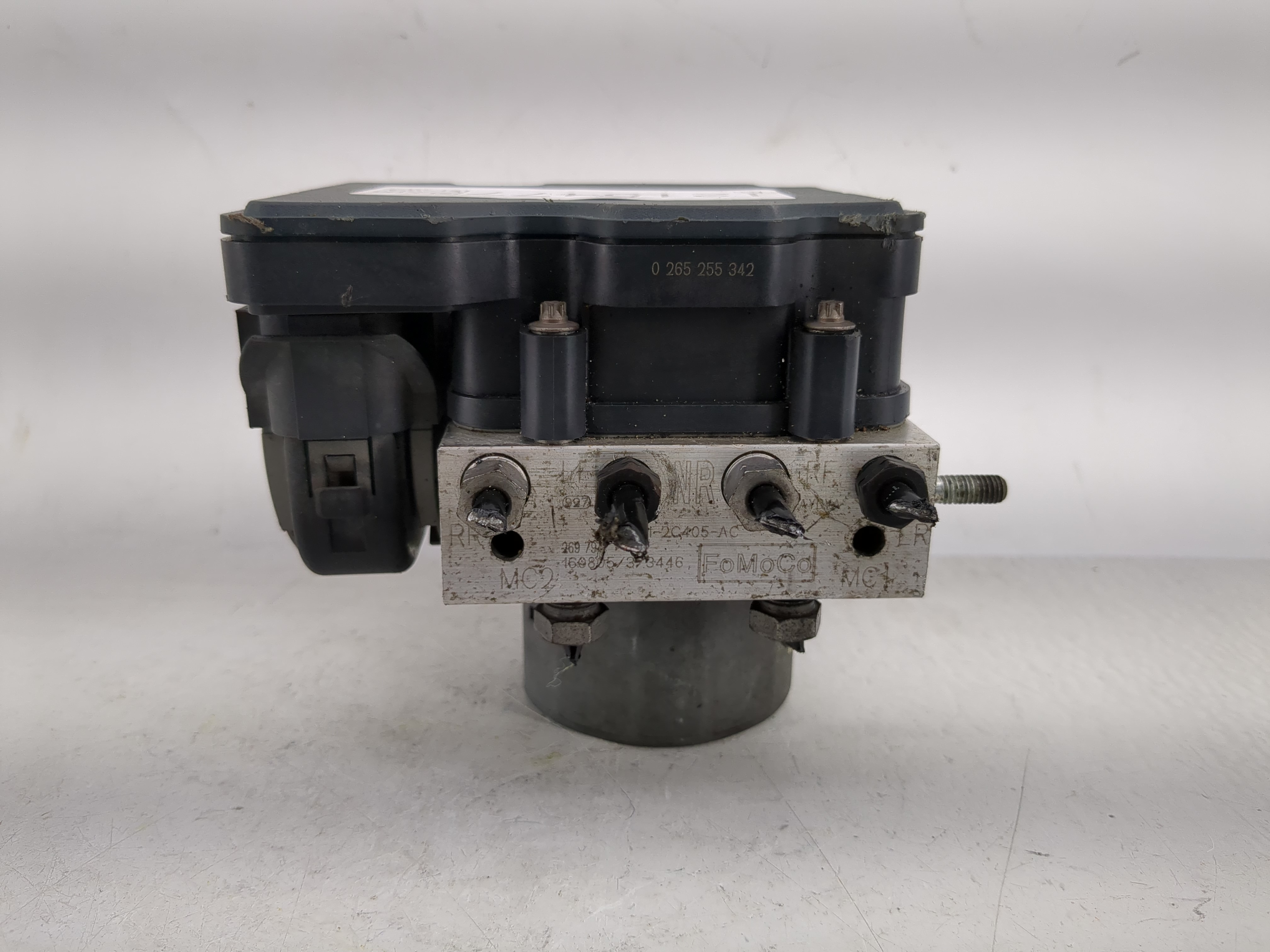 2015-2016 Ford F-150 Abs Pump Control Module 1215477 - Oemusedautoparts1.com