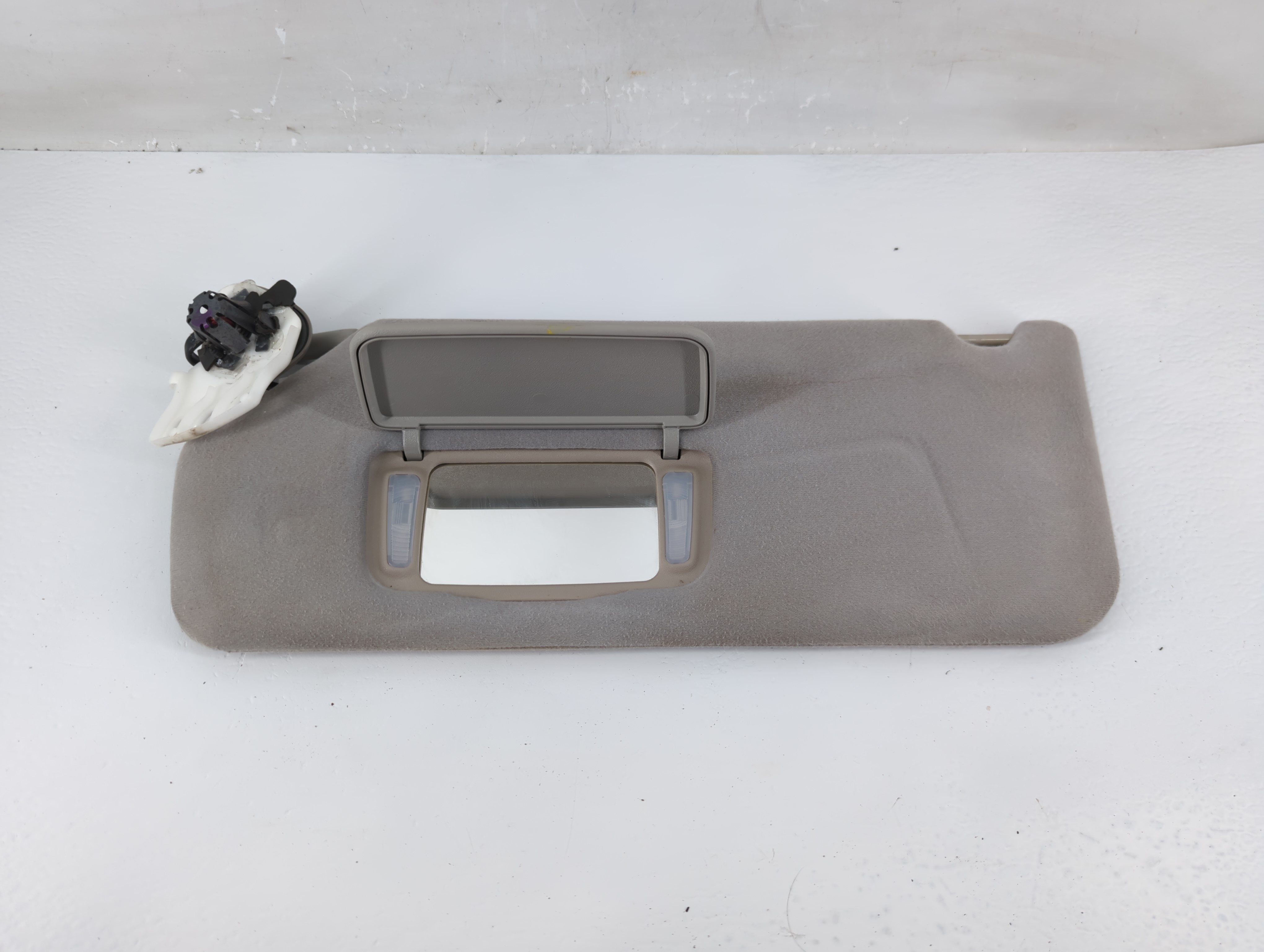 2011-2014 Toyota Sienna Driver Sun Visor Mirror Left Sunvisor Light Gray 1215525 - Oemusedautoparts1.com
