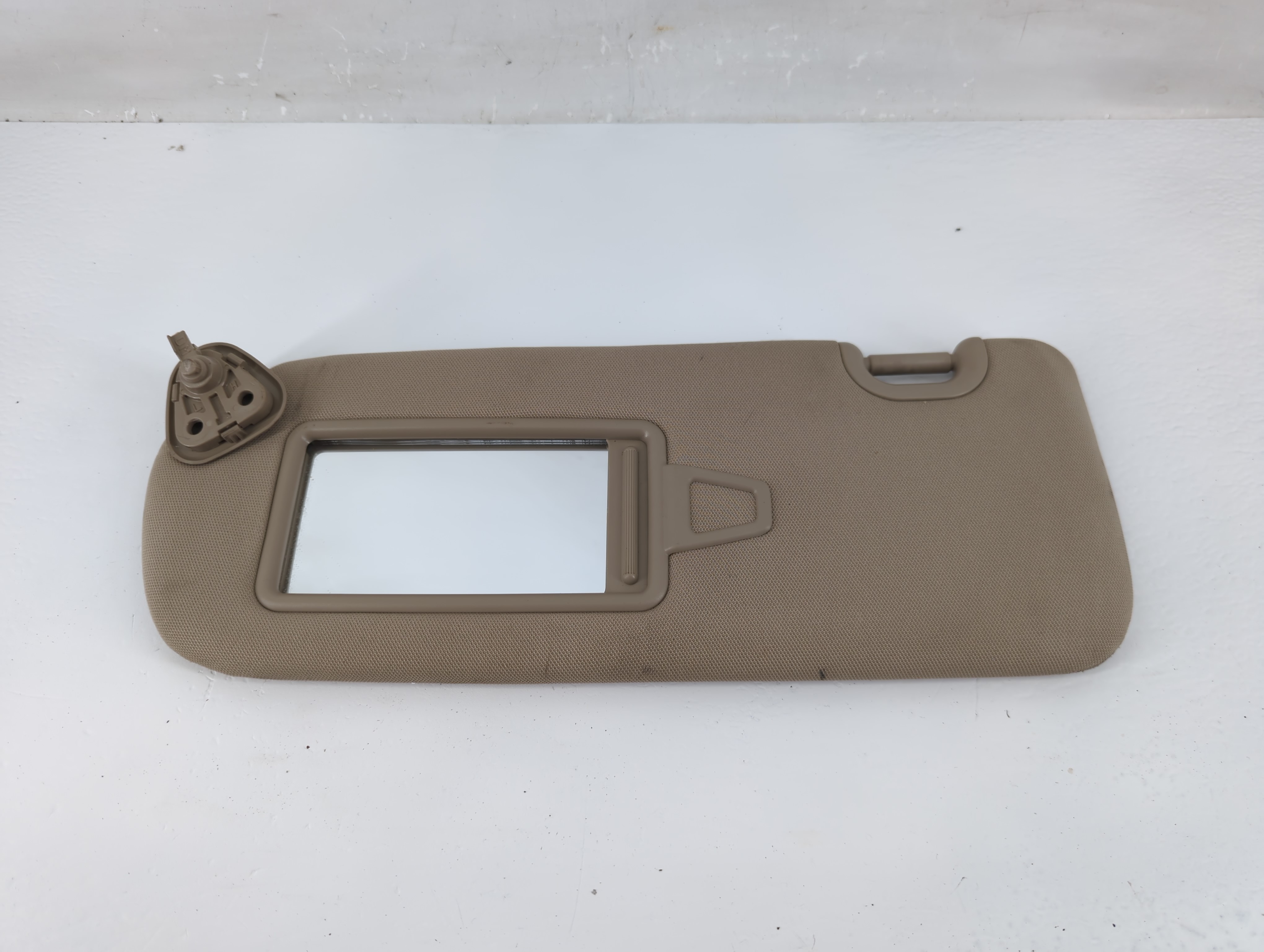 2013-2019 Hyundai Santa Fe Driver Sun Visor Mirror Left Sunvisor Gray 1215535 - Oemusedautoparts1.com