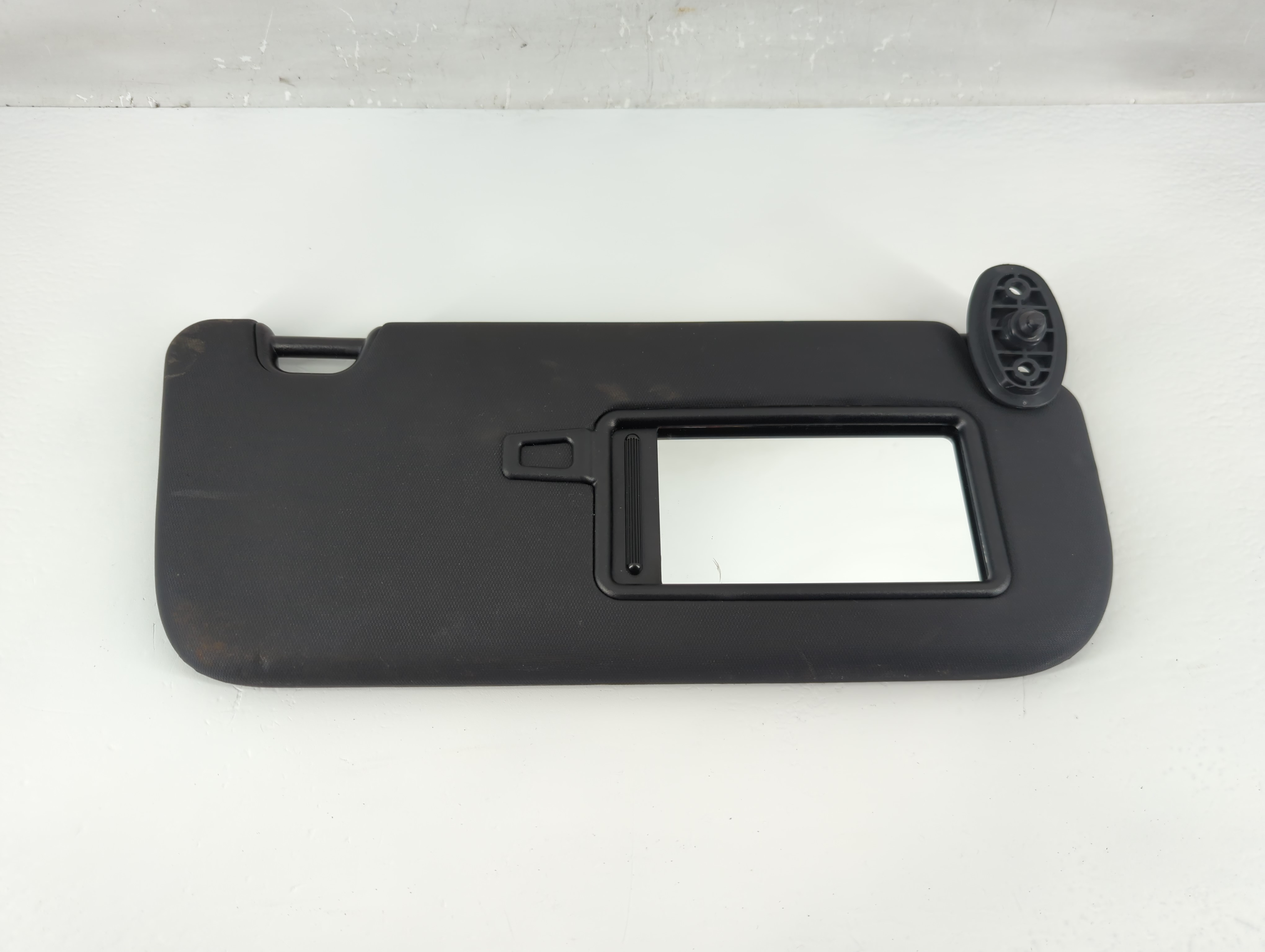 2014-2019 Kia Soul Passenger Sun Visor Mirror Right Sunvisor Black 1215537 - Oemusedautoparts1.com
