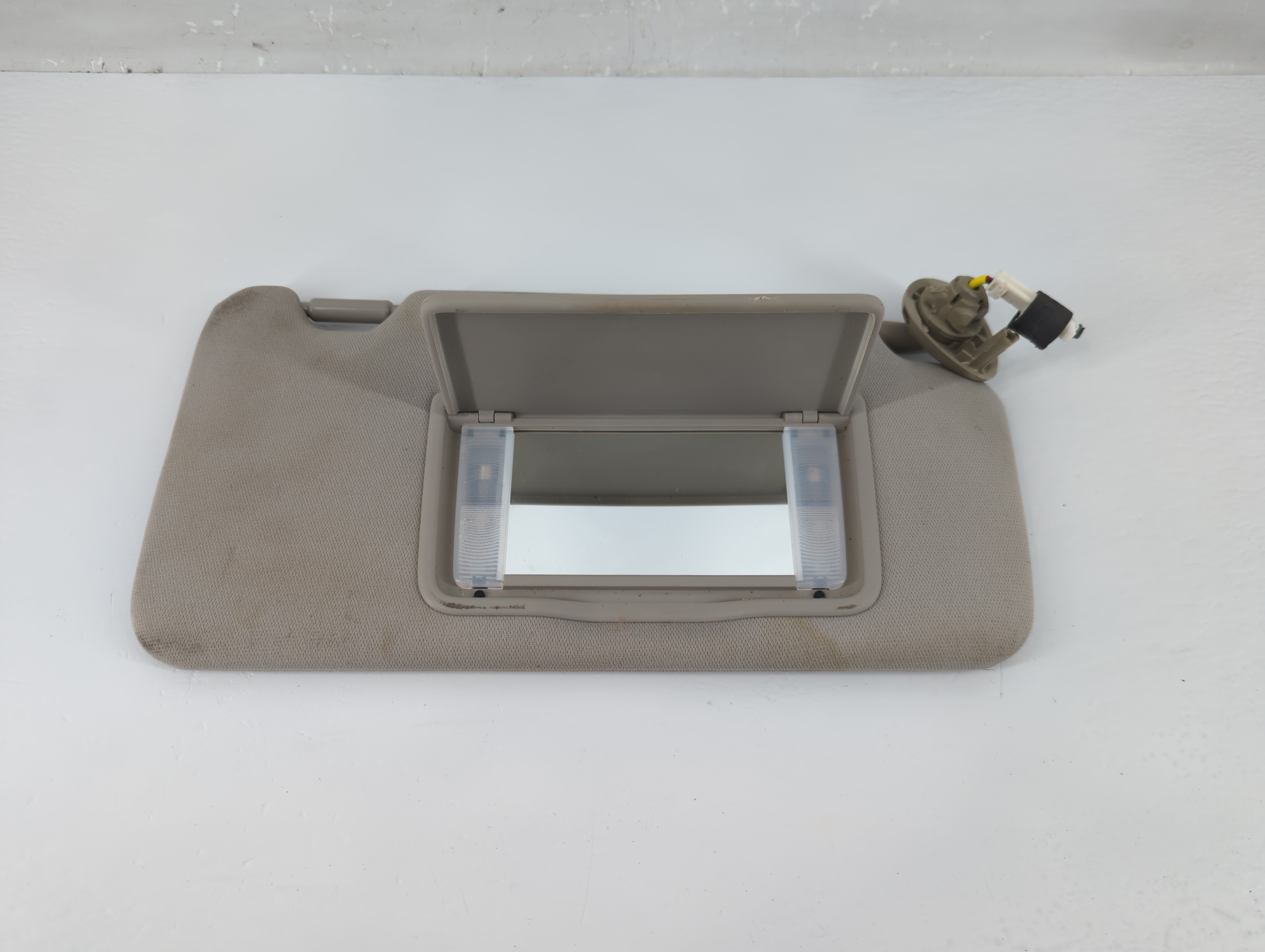 2016-2022 Honda Hr-v Passenger Sun Visor Mirror Right Sunvisor 1215538 - Oemusedautoparts1.com