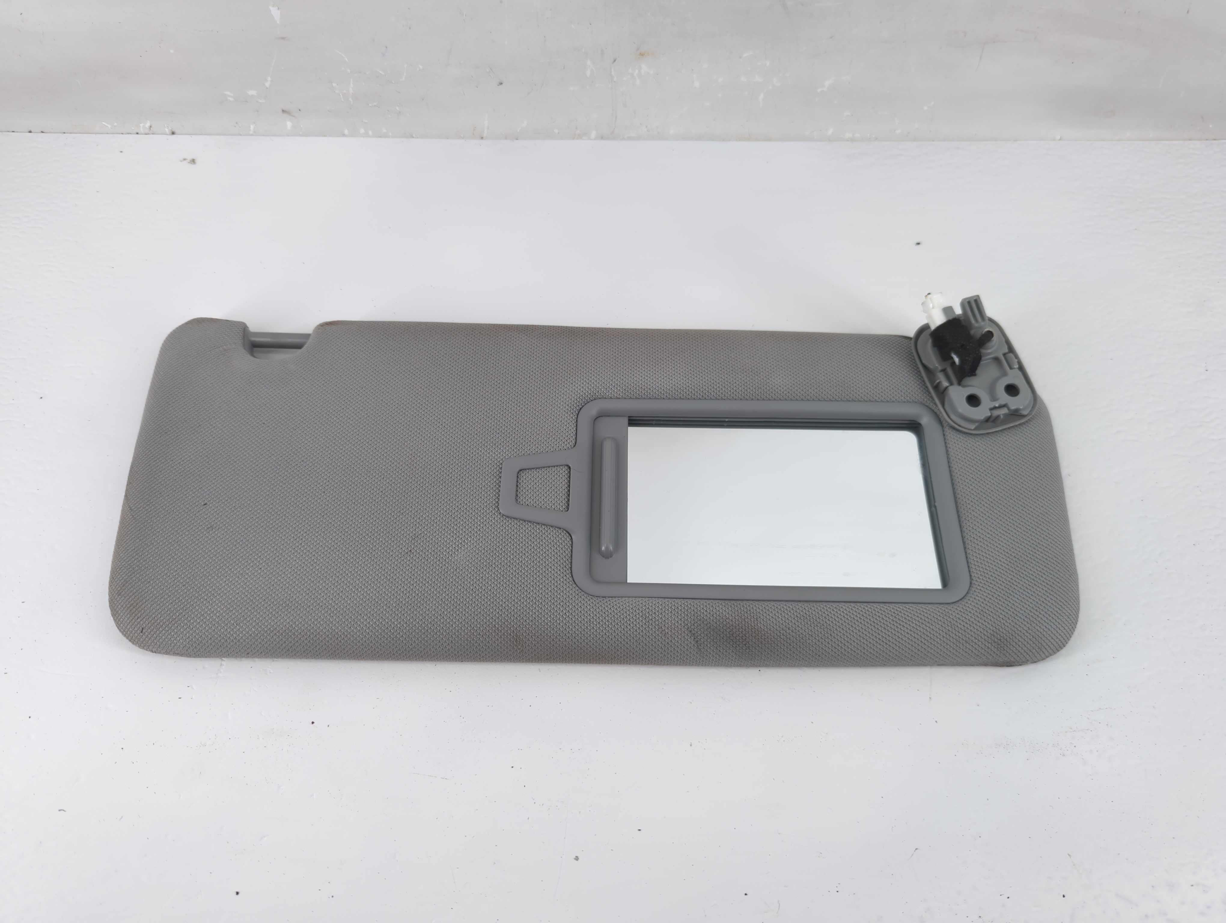 2020-2022 Hyundai Palisade Passenger Sun Visor Mirror Right Sunvisor 1215542 - Oemusedautoparts1.com