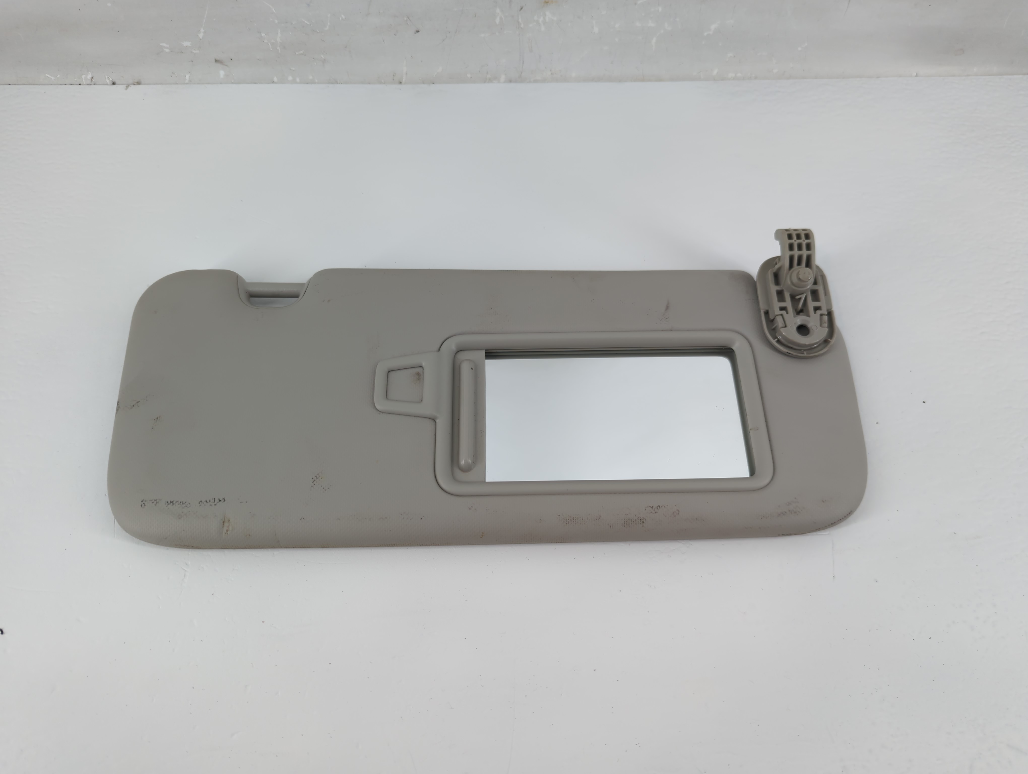 2019-2021 Kia Forte Passenger Sun Visor Mirror Right Sunvisor Gray 1215548 - Oemusedautoparts1.com