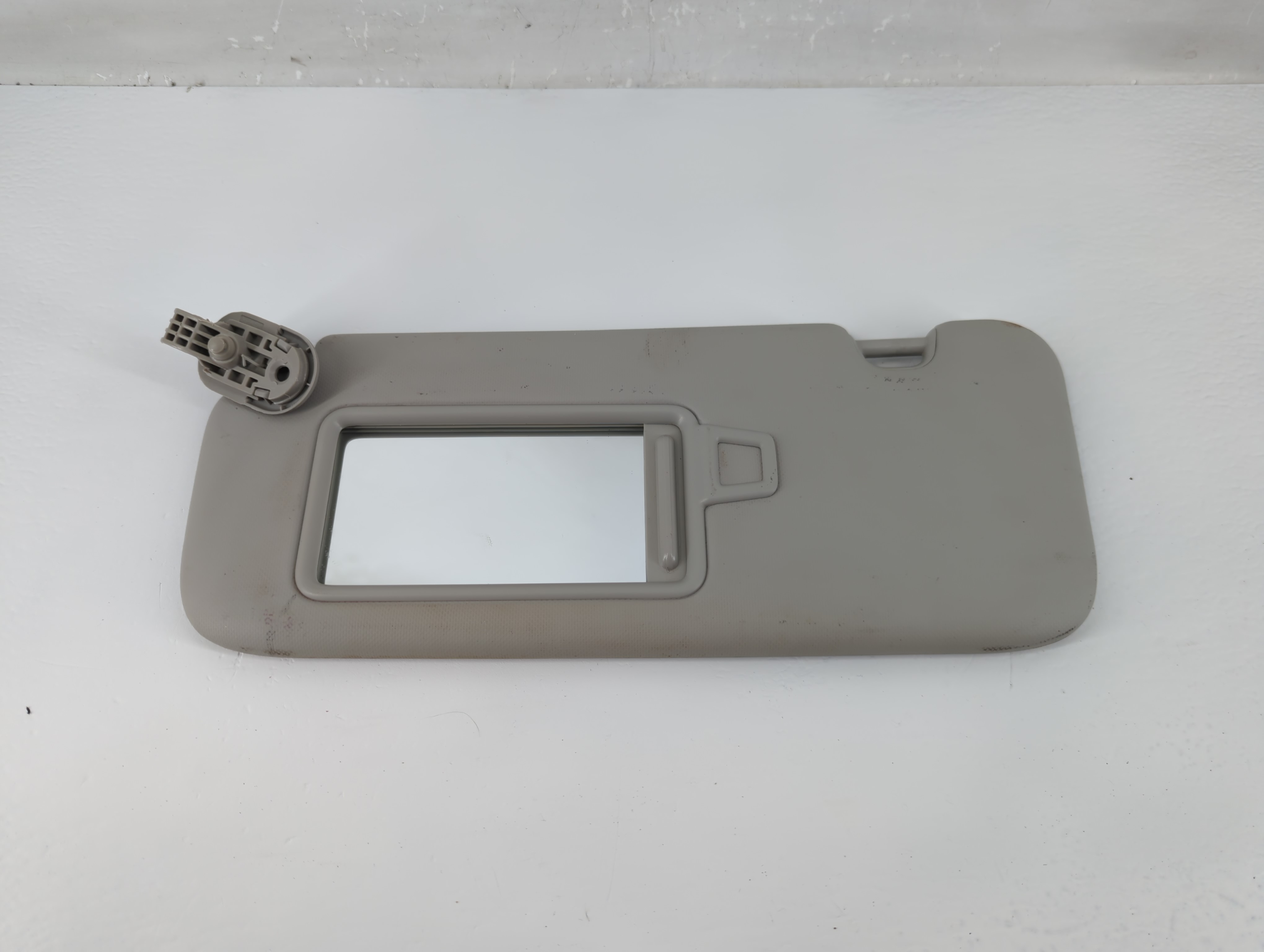 2019-2021 Kia Forte Driver Sun Visor Mirror Left Sunvisor Gray 1215549 - Oemusedautoparts1.com