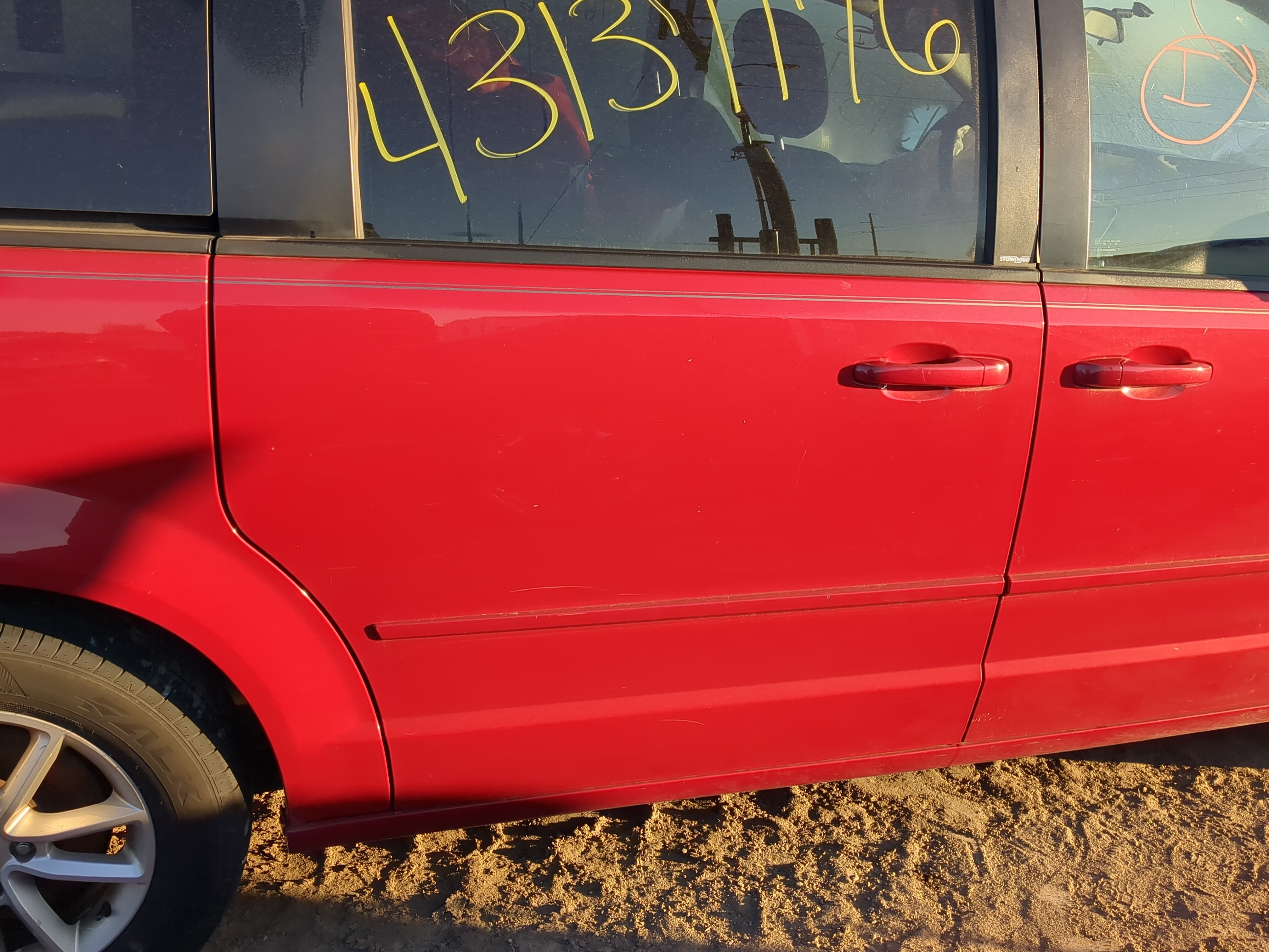 2008-2020 Dodge Grand Caravan Passenger Rear Door Oem 1215614 - Oemusedautoparts1.com