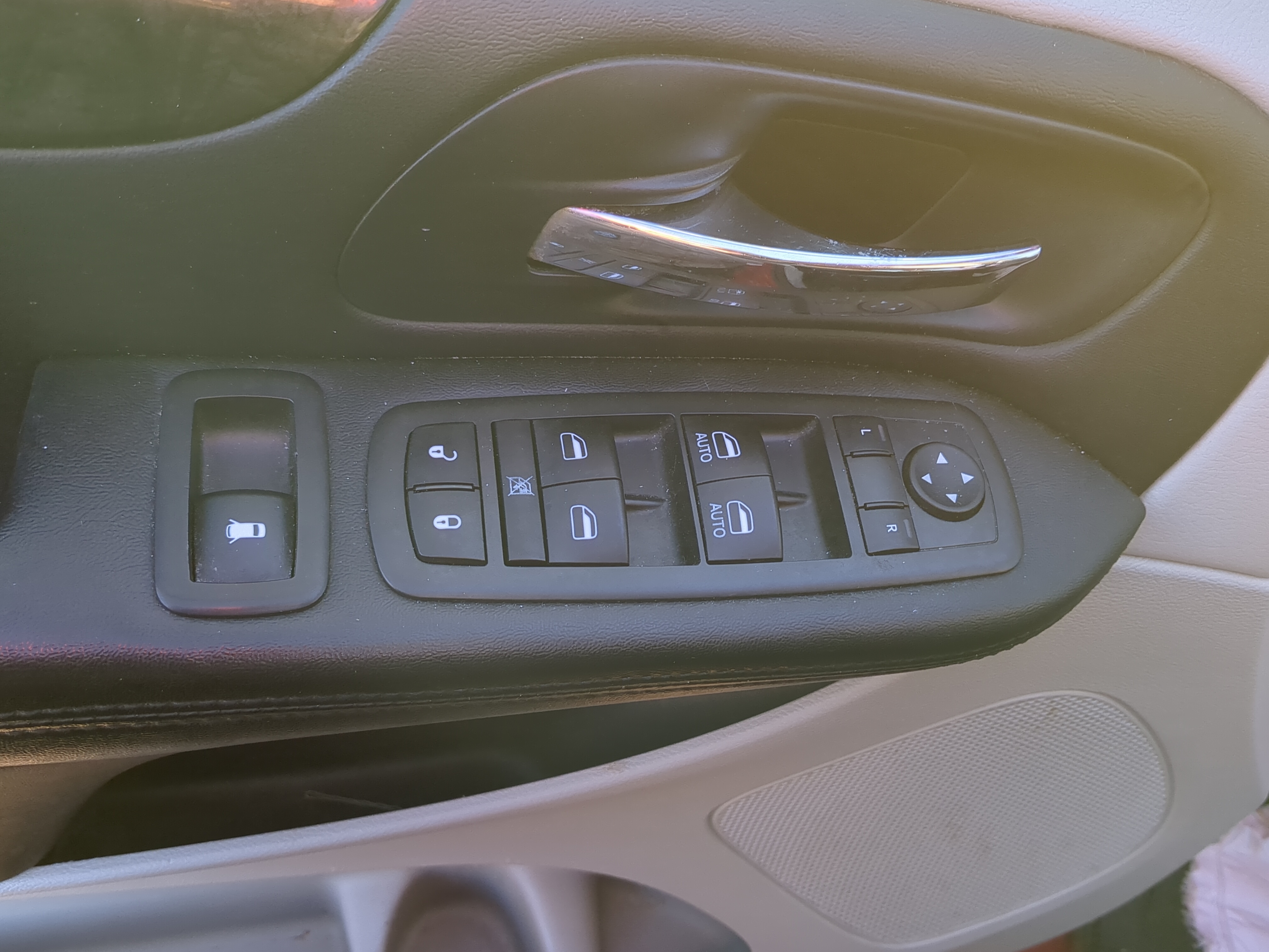 Picture of 2012 Dodge Grand Caravan Driver Left Door Master Power Window Switch 1215666