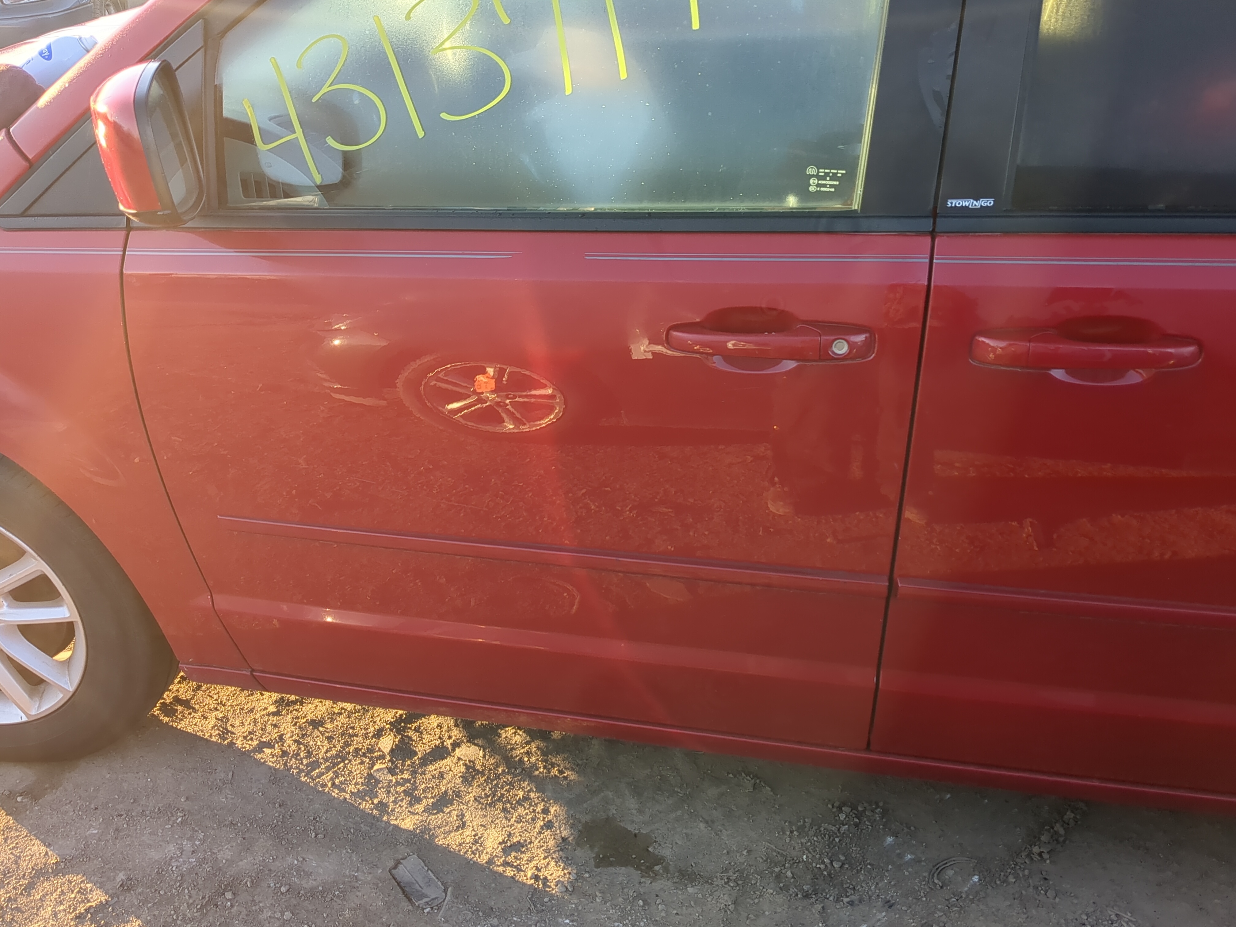 2008-2020 Dodge Grand Caravan Driver Front Door Oem 1215670 - Oemusedautoparts1.com