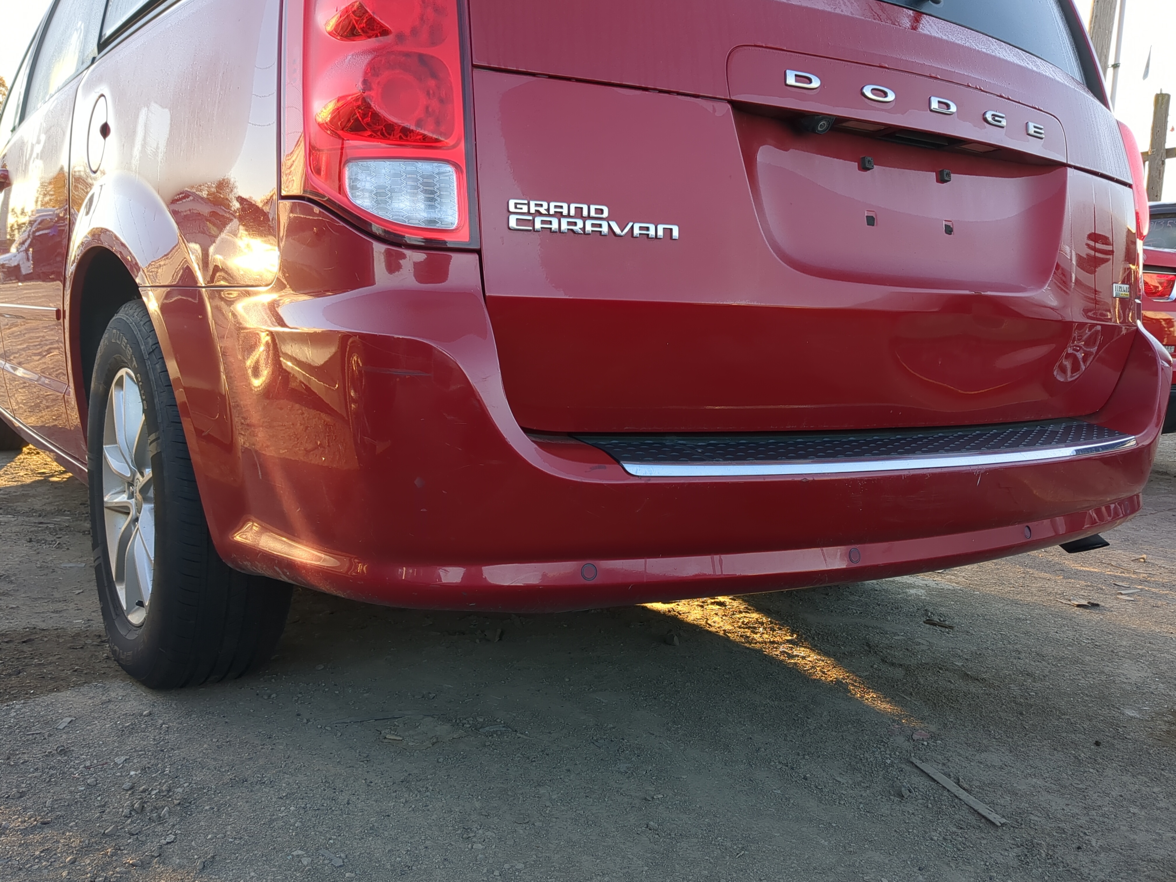 2011-2020 Dodge Grand Caravan Rear Bumper Assembly Oem 1215720 - Oemusedautoparts1.com