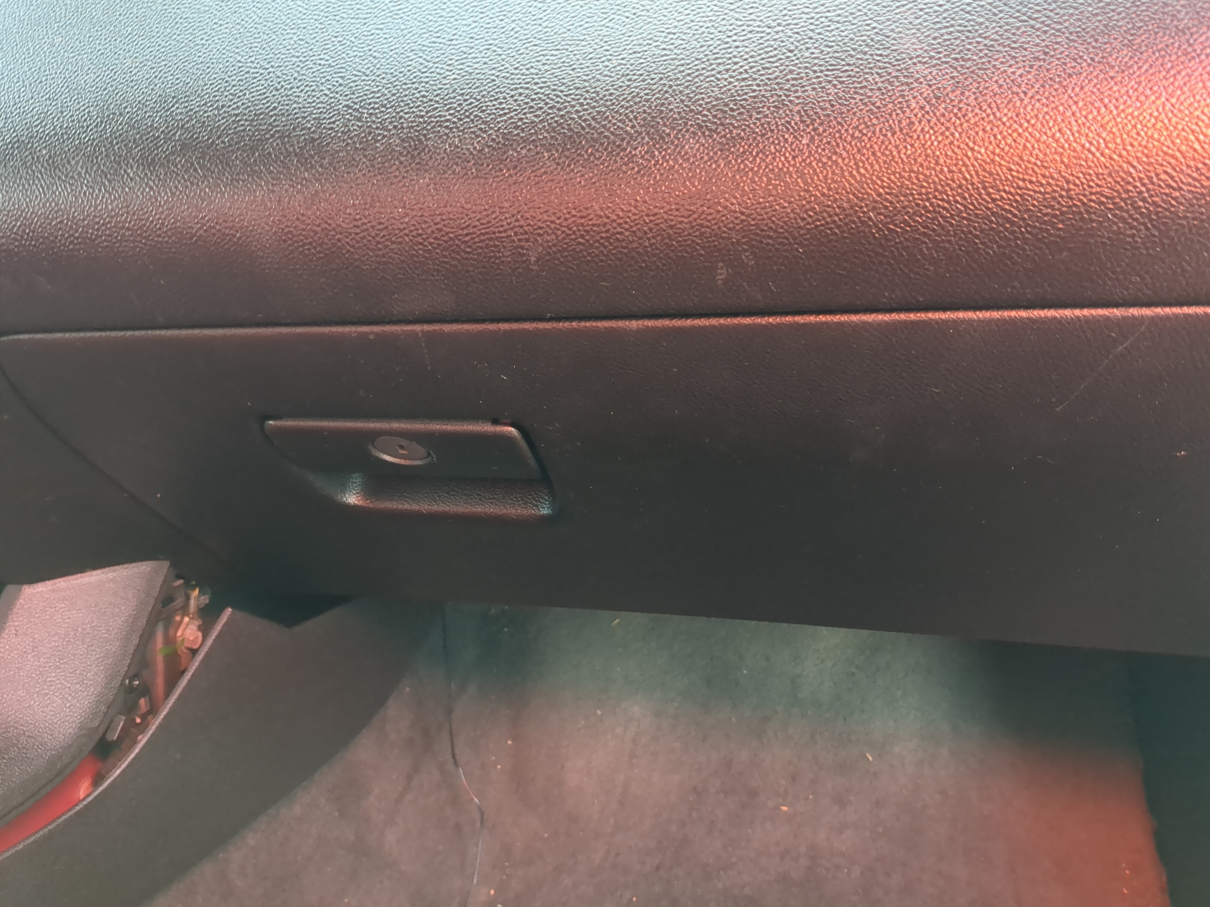 2010 Chevrolet Camaro Passenger Glove Box Door Storage Compartment 1215835 - Oemusedautoparts1.com