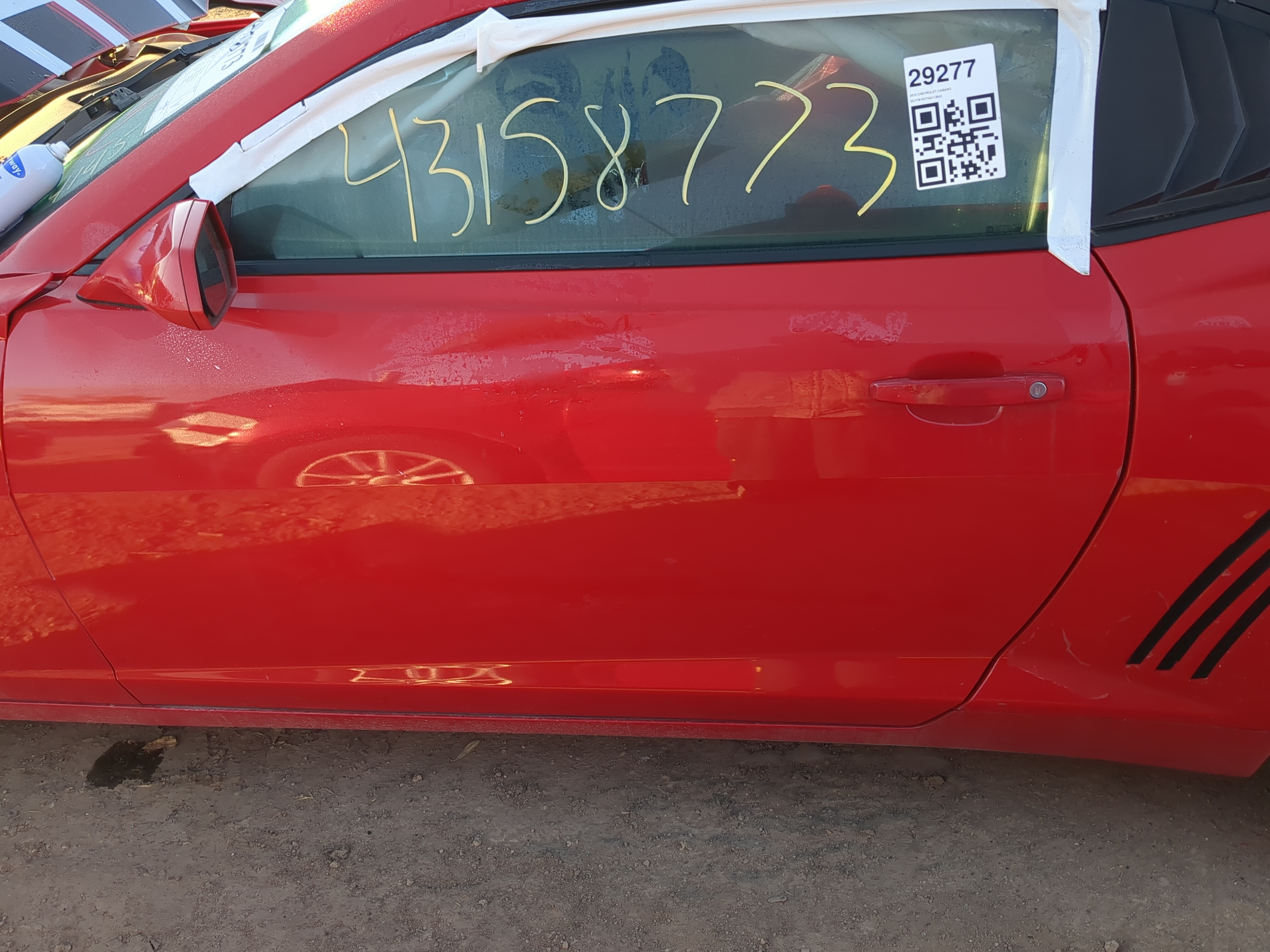 2010-2015 Chevrolet Camaro Driver Front Door Oem 1215846 - Oemusedautoparts1.com