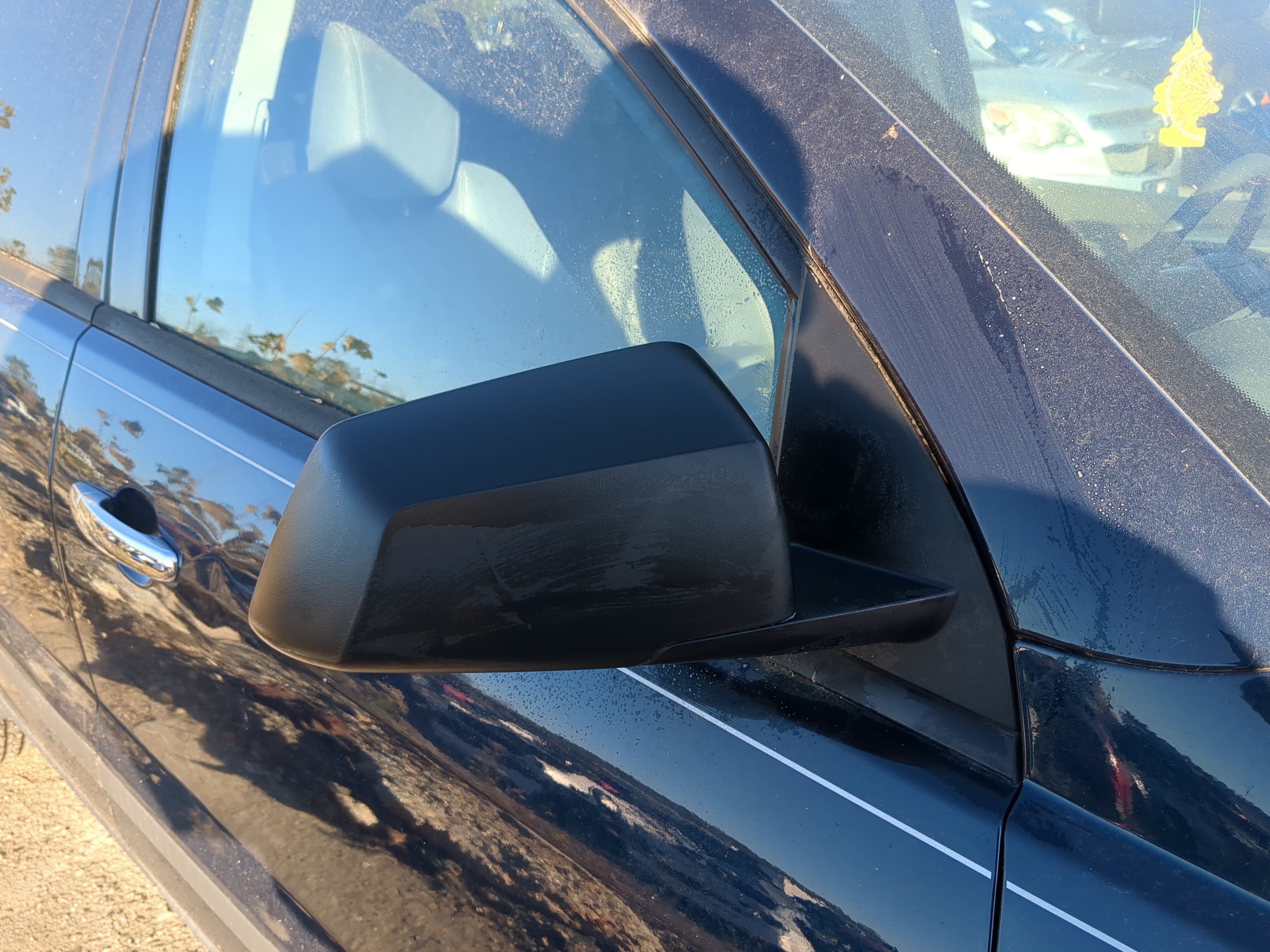 2015-2017 Chevrolet Traverse Passenger Right Side View Power Door Mirror 1216227 - Oemusedautoparts1.com