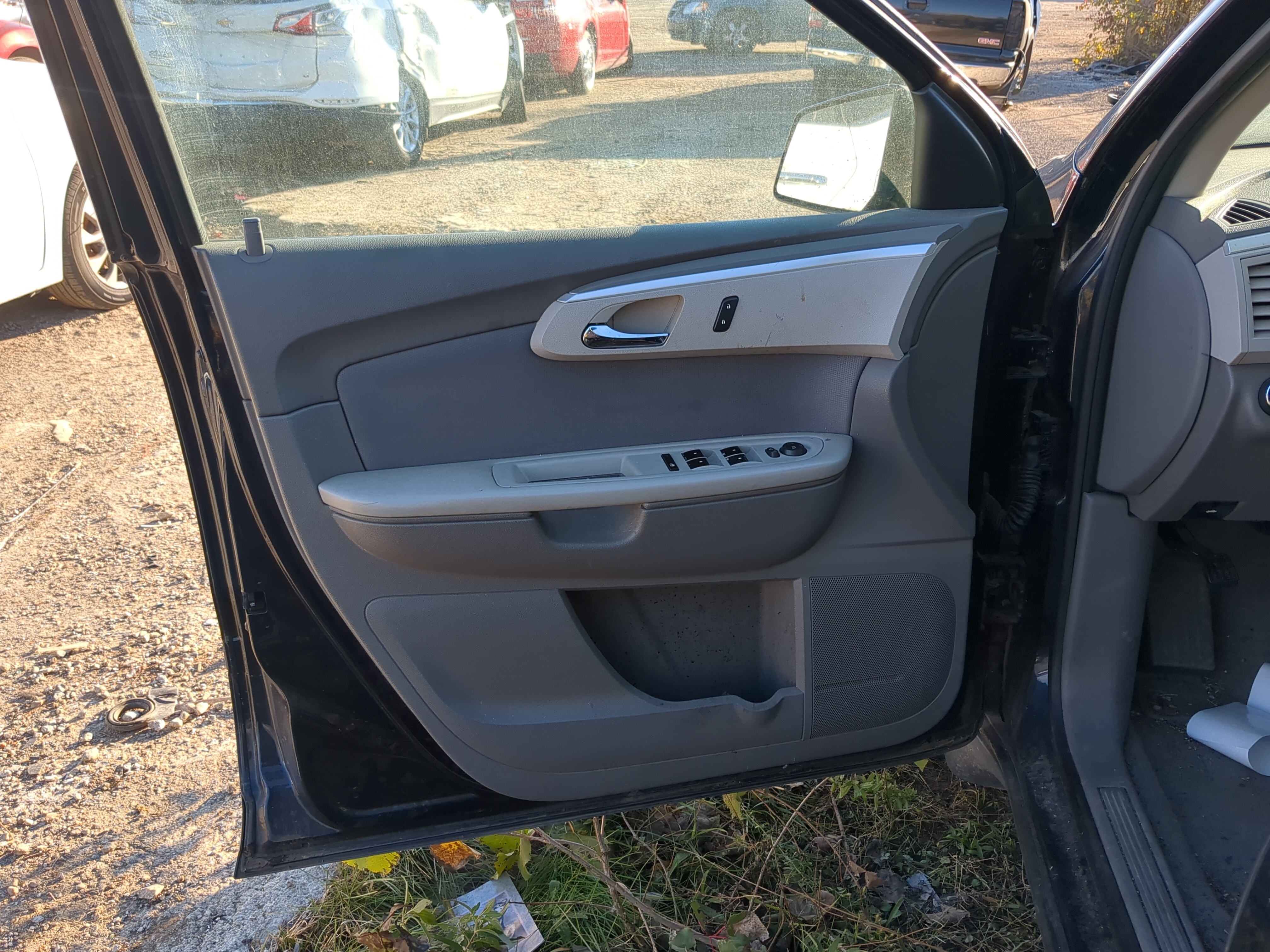 Picture of 2010 Chevrolet Traverse Front Left Driver Interior Door Panel Trim 1216243
