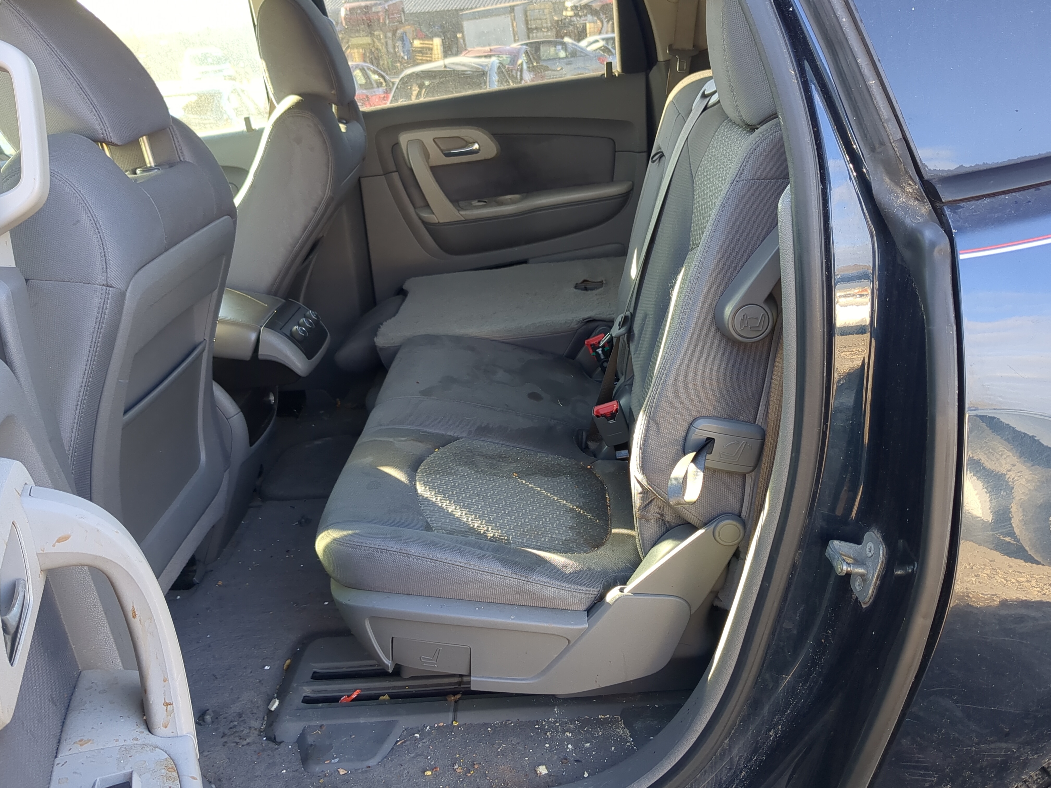 2010 Chevrolet Traverse Rear Seat Oem 1216260 - Oemusedautoparts1.com