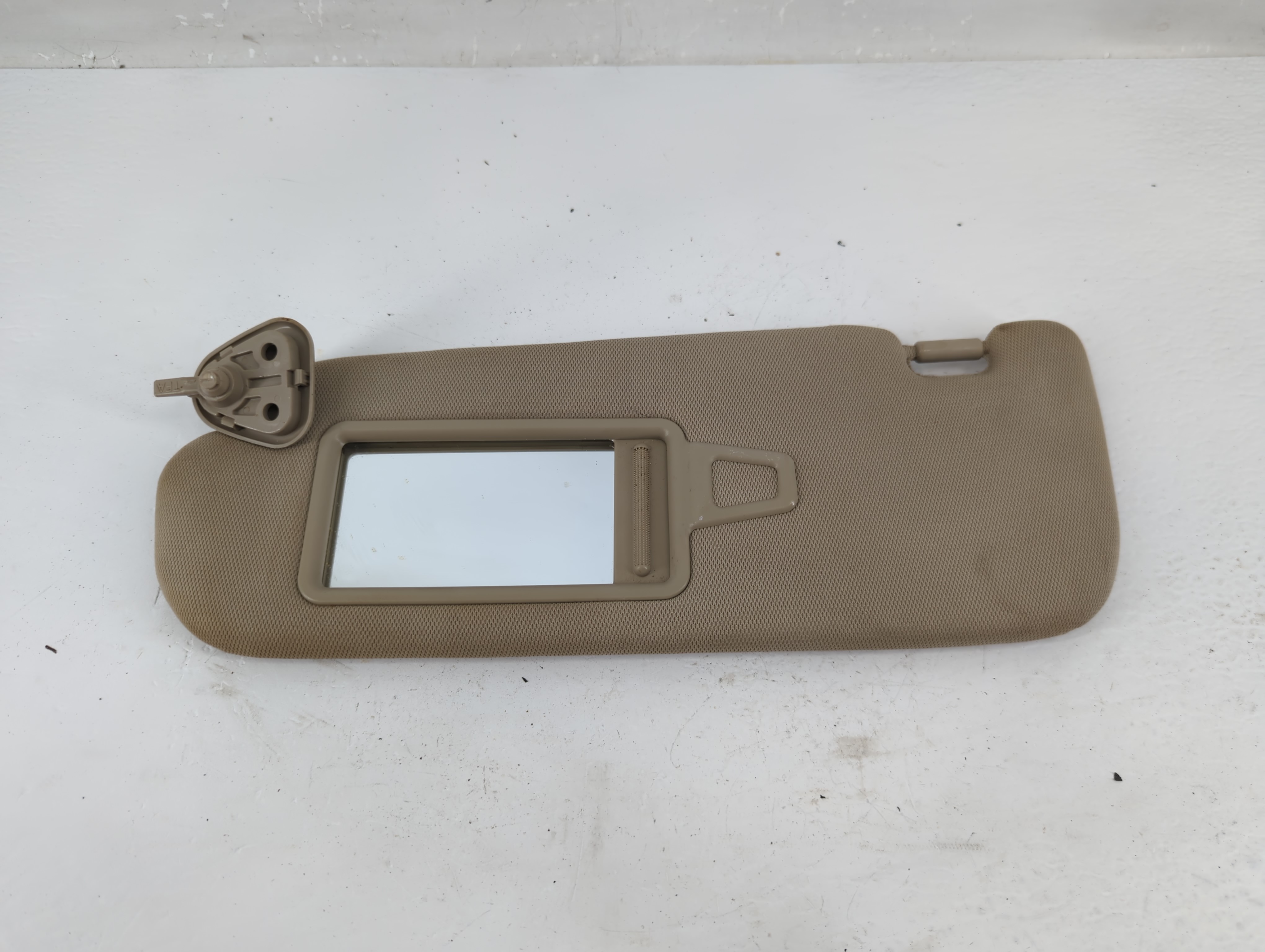 2011-2016 Kia Optima Driver Sun Visor Mirror Left Sunvisor Beige 1216900 - Oemusedautoparts1.com