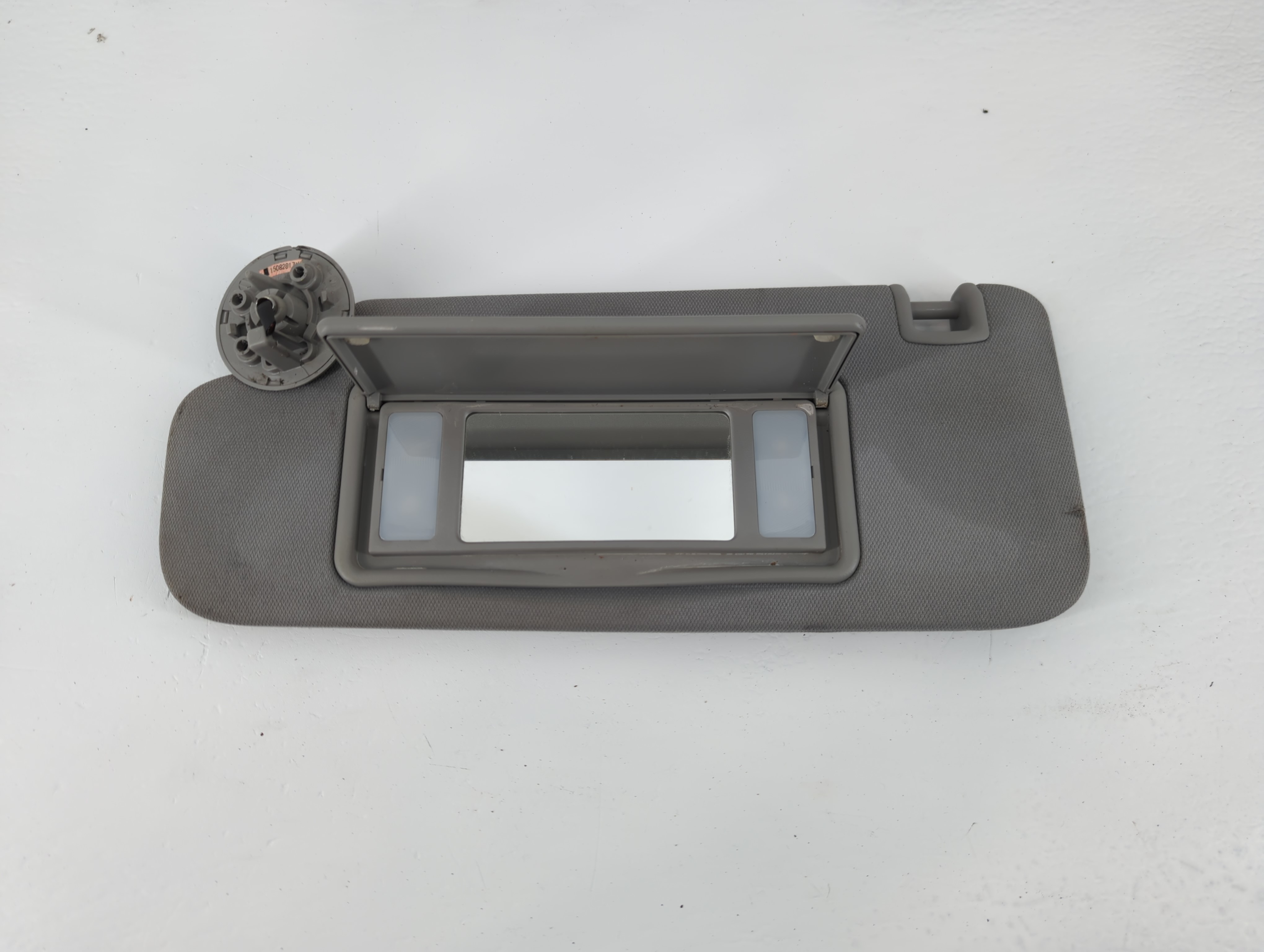 Chevrolet Malibu Driver Sun Visor Mirror Left Sunvisor Dark Gray 1216902 - Oemusedautoparts1.com