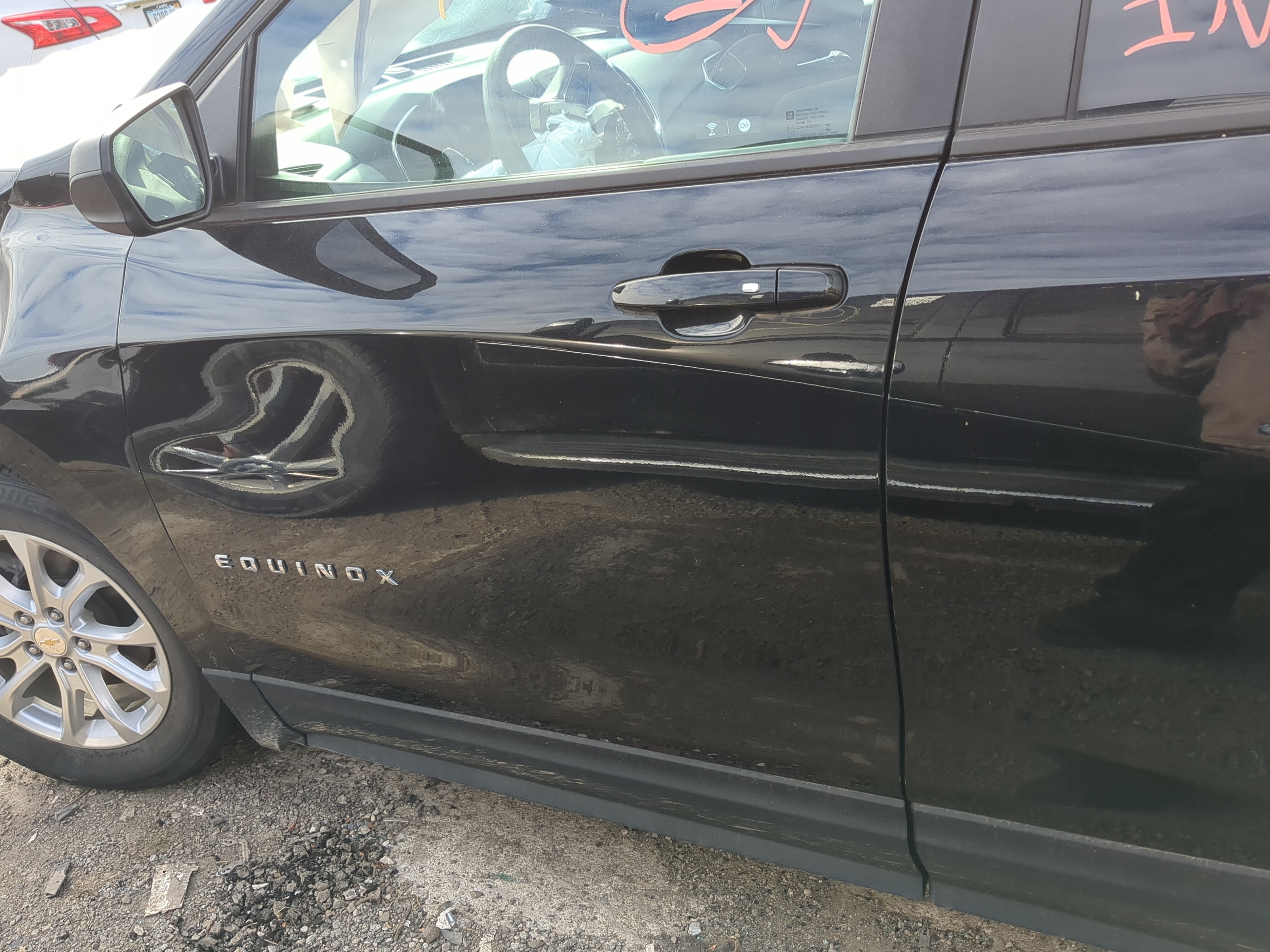 2018-2022 Chevrolet Equinox Driver Front Door Oem 1216954 - Oemusedautoparts1.com