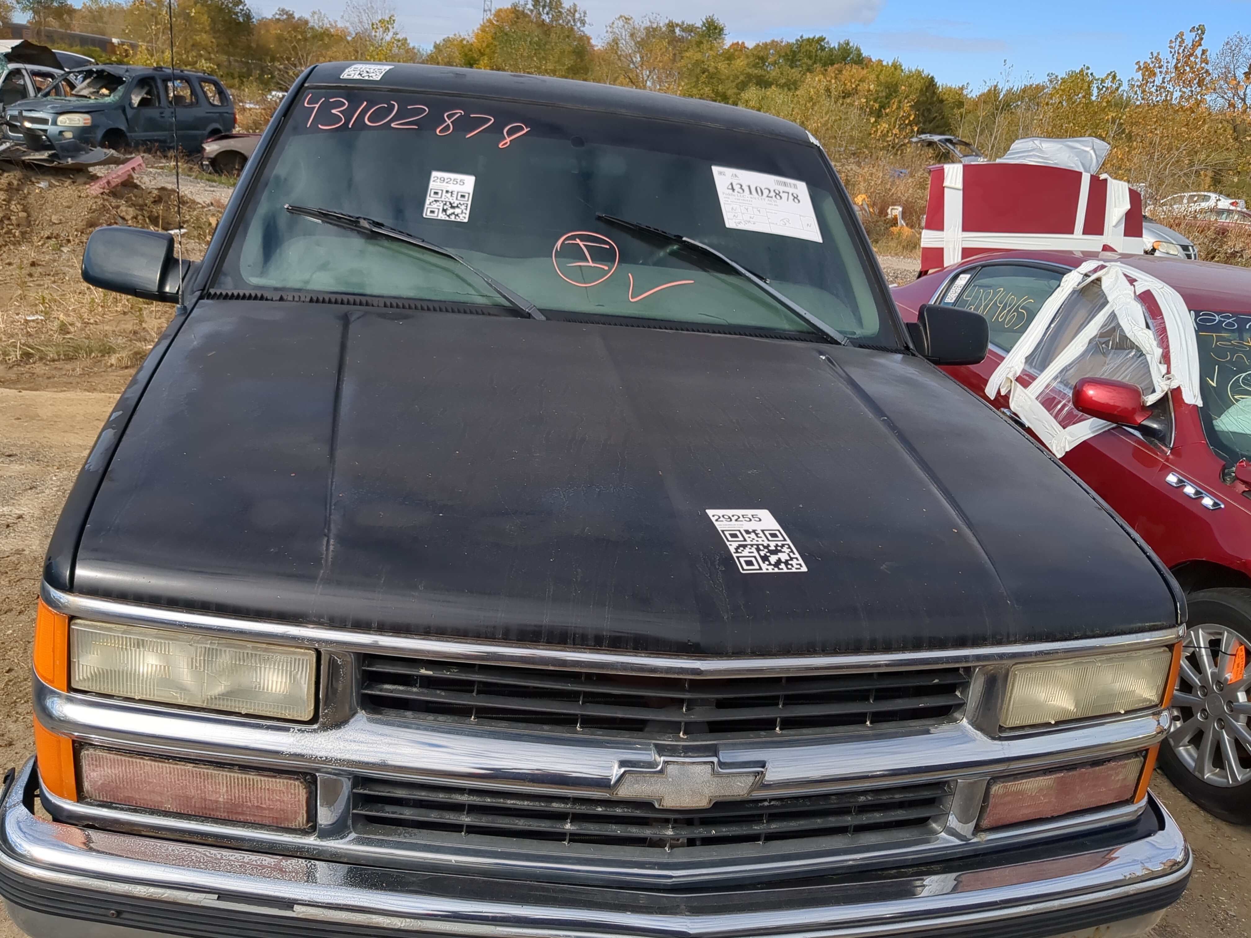 Chevrolet K1500 Hood Oem 1217086 - Oemusedautoparts1.com