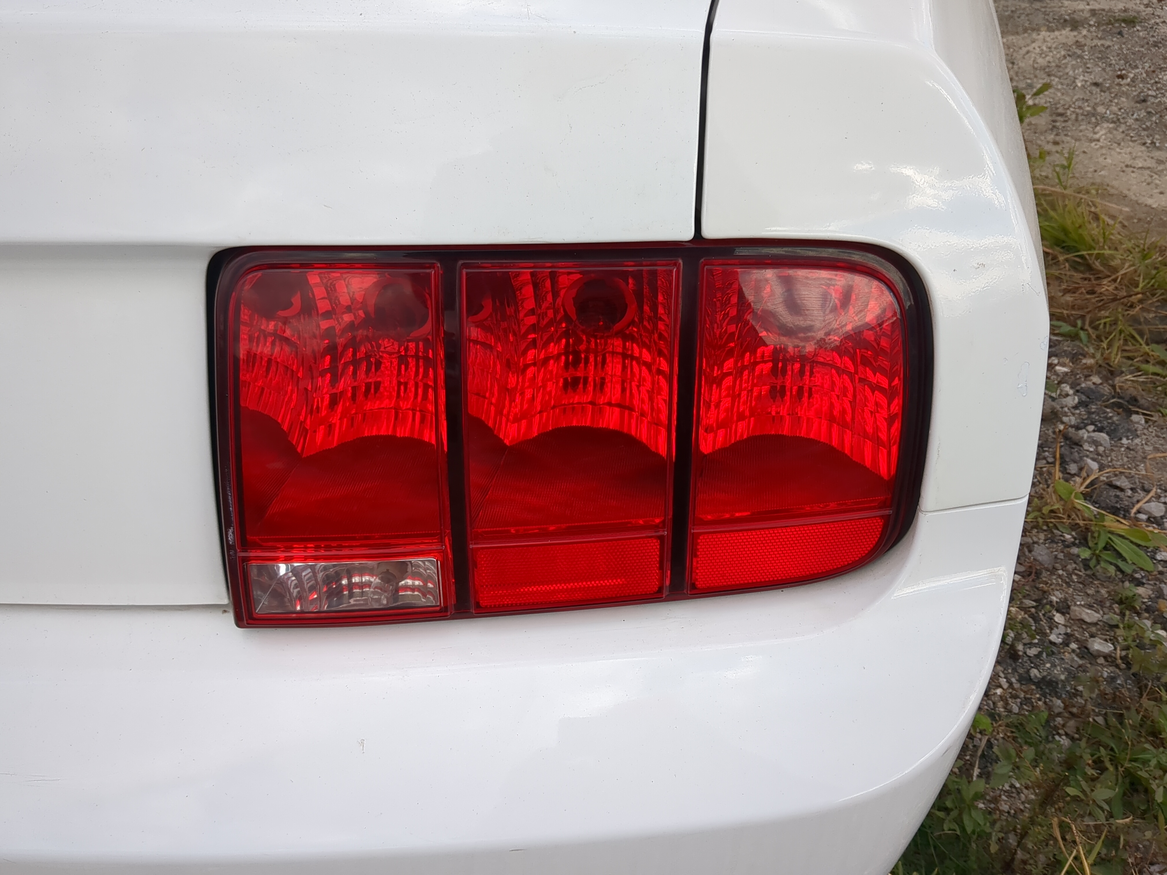2005-2009 Ford Mustang Passenger Right Side Tail Light Taillight Oem 1217179 - Oemusedautoparts1.com
