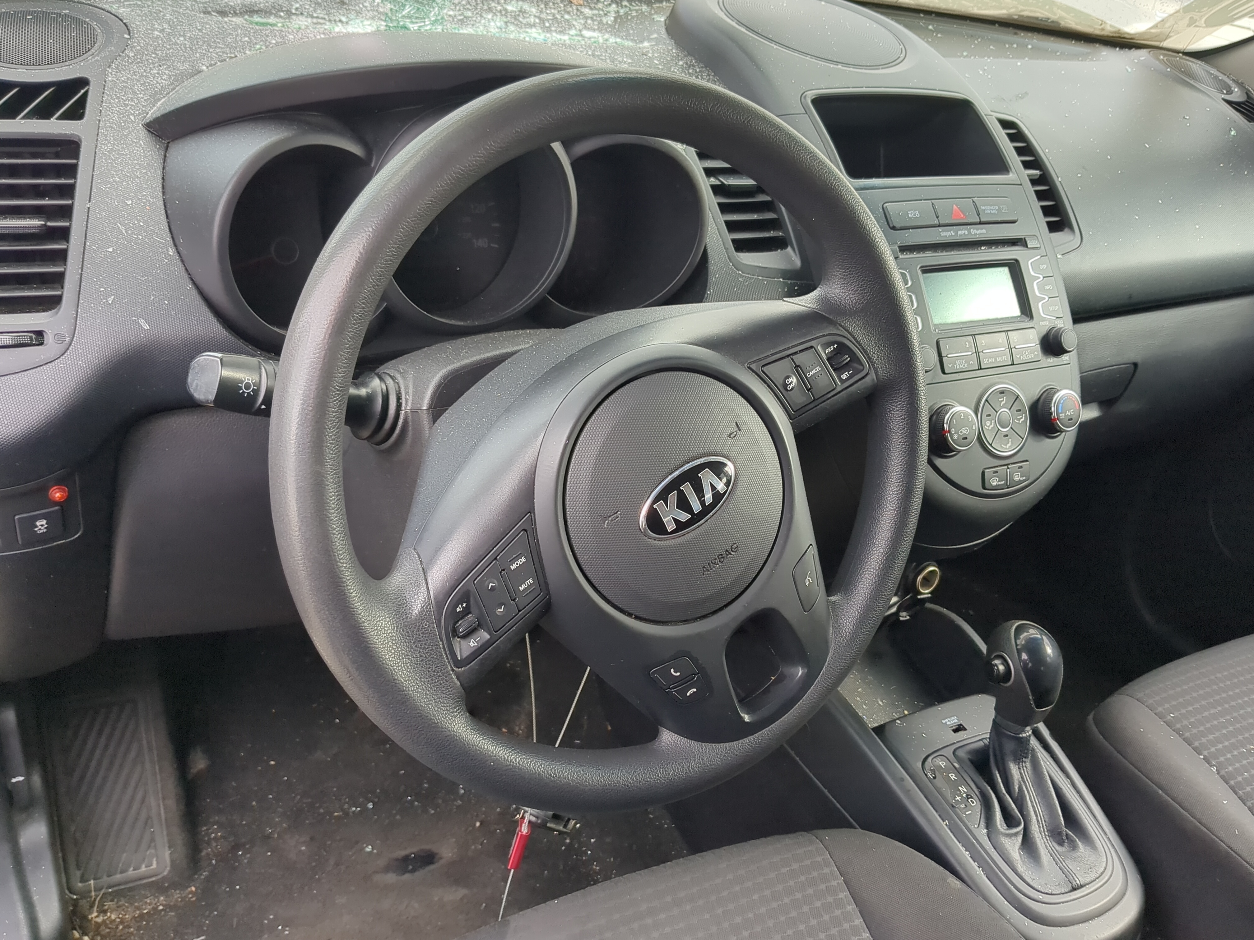 2013-2013 Kia Soul Air Bag Driver Left Steering Wheel Mounted 1217363 - Oemusedautoparts1.com