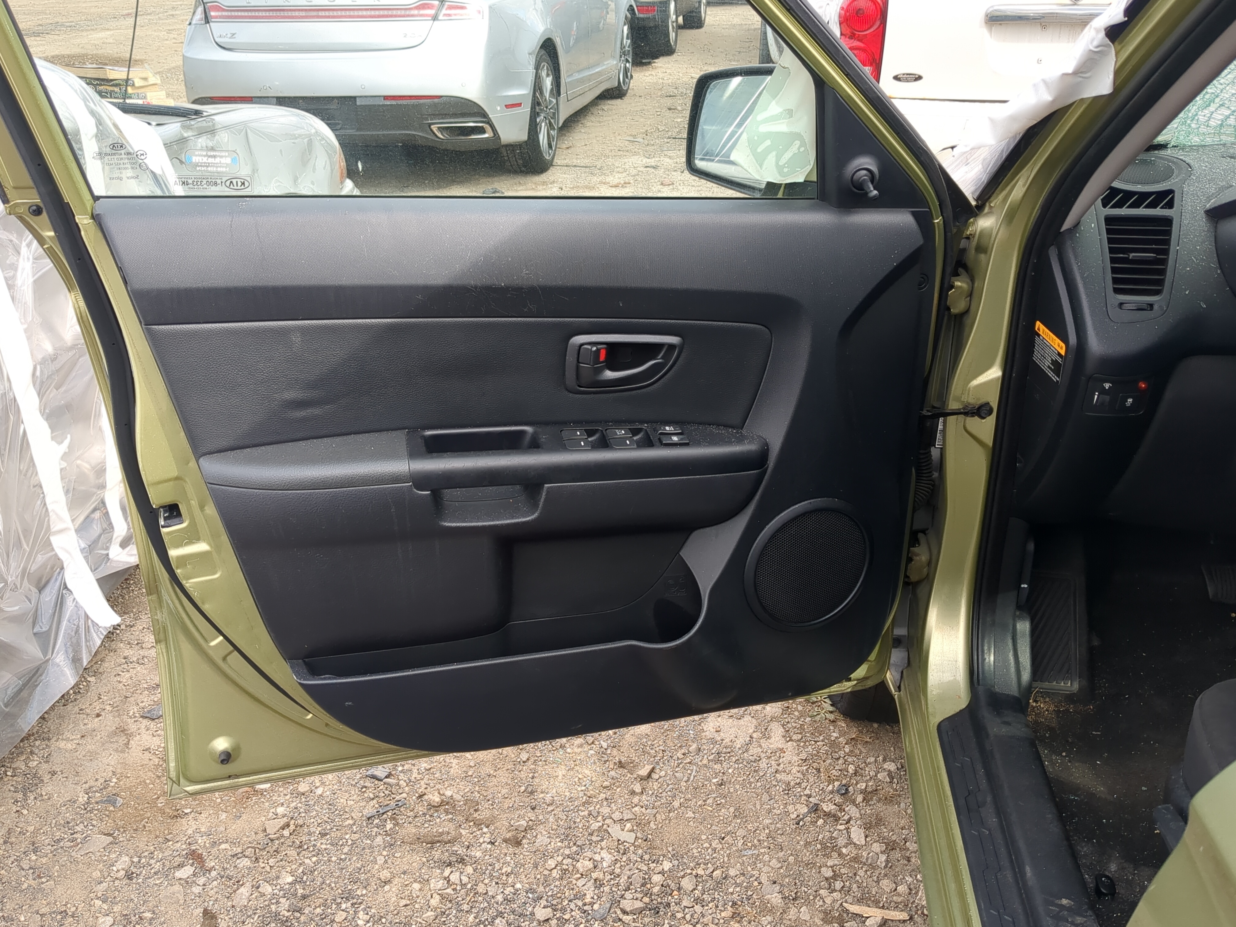 Picture of 2013 Kia Soul Front Left Driver Interior Door Panel Trim 1217421