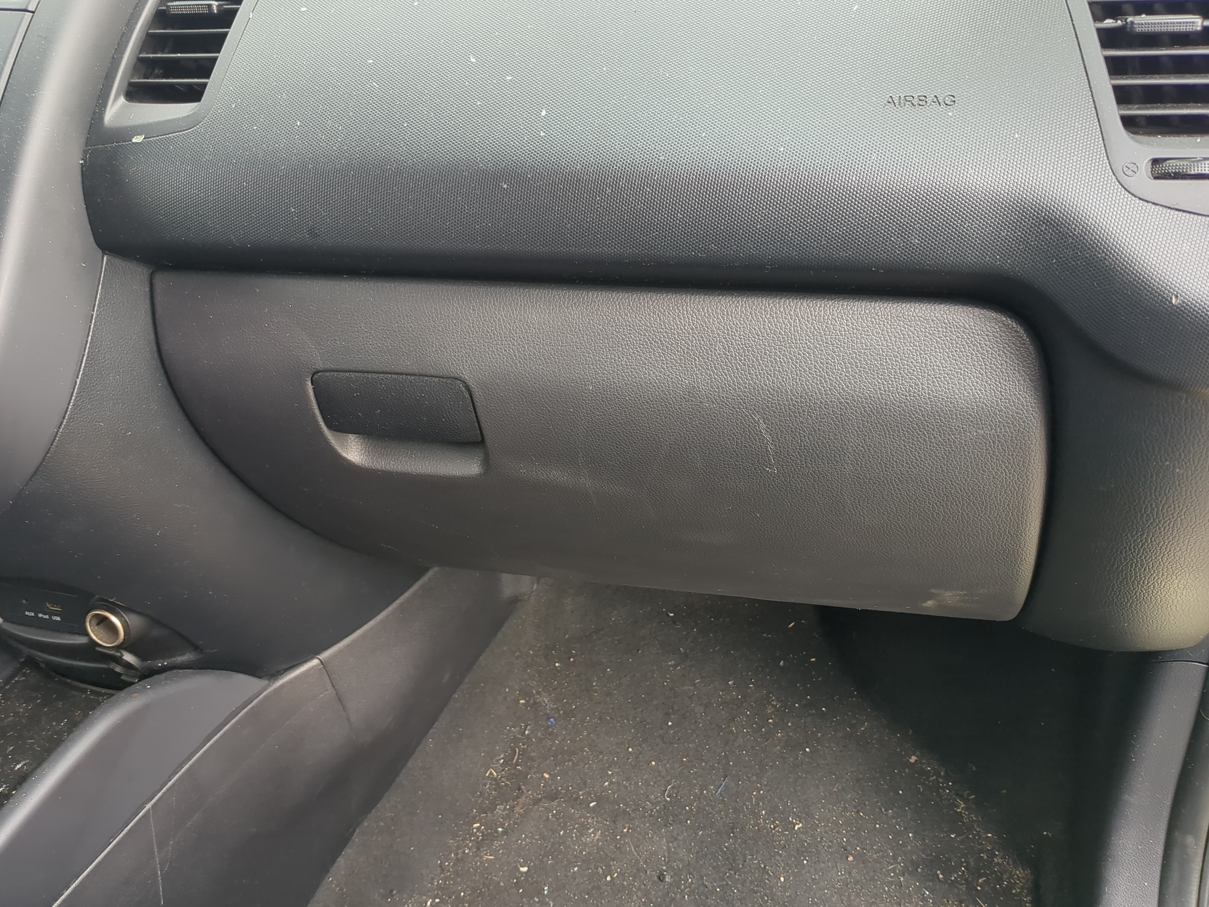 2013 Kia Soul Passenger Glove Box Door Storage Compartment 1217442 - Oemusedautoparts1.com