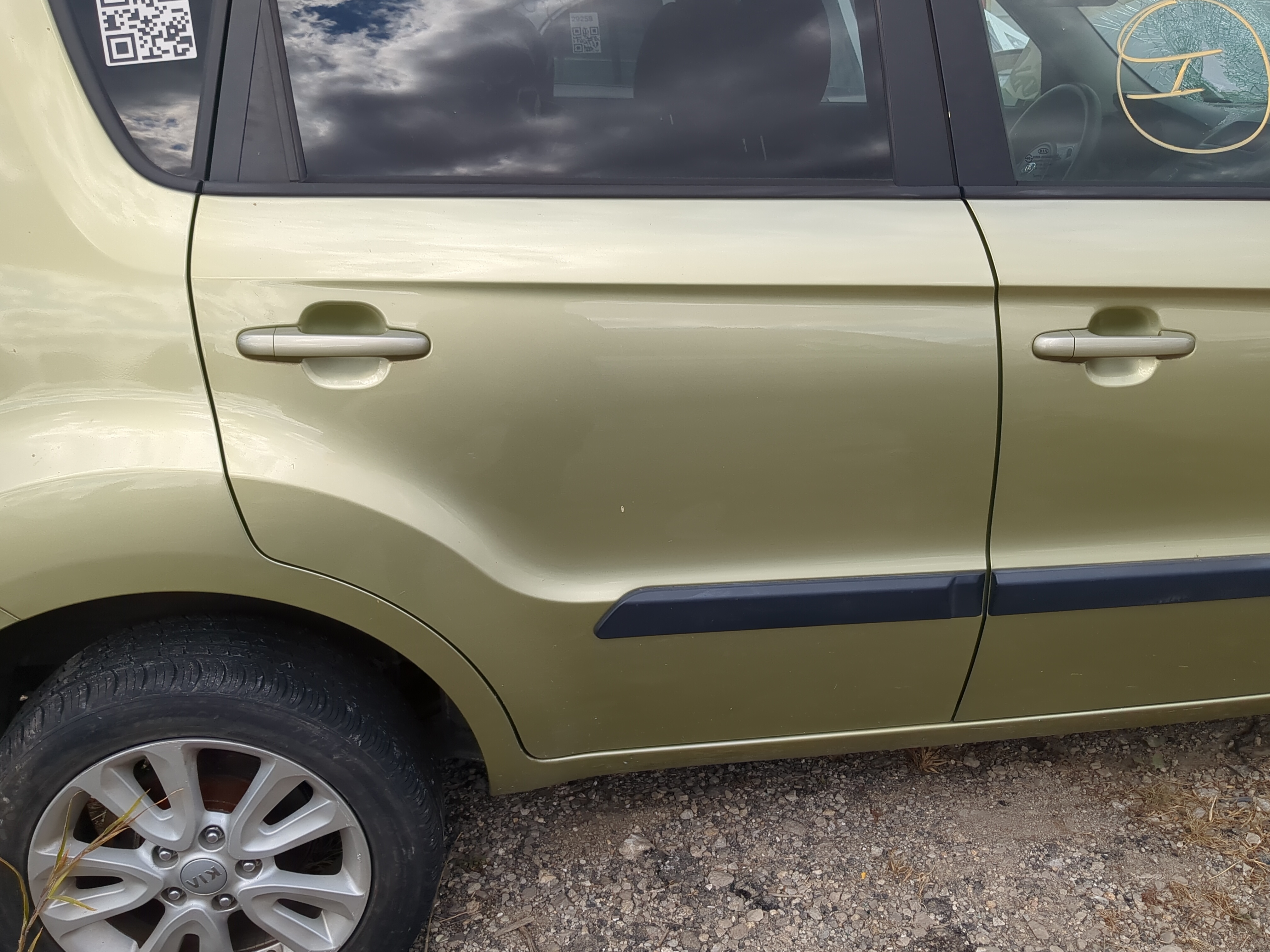 2010-2013 Kia Soul Passenger Rear Door Oem 1217457 - Oemusedautoparts1.com