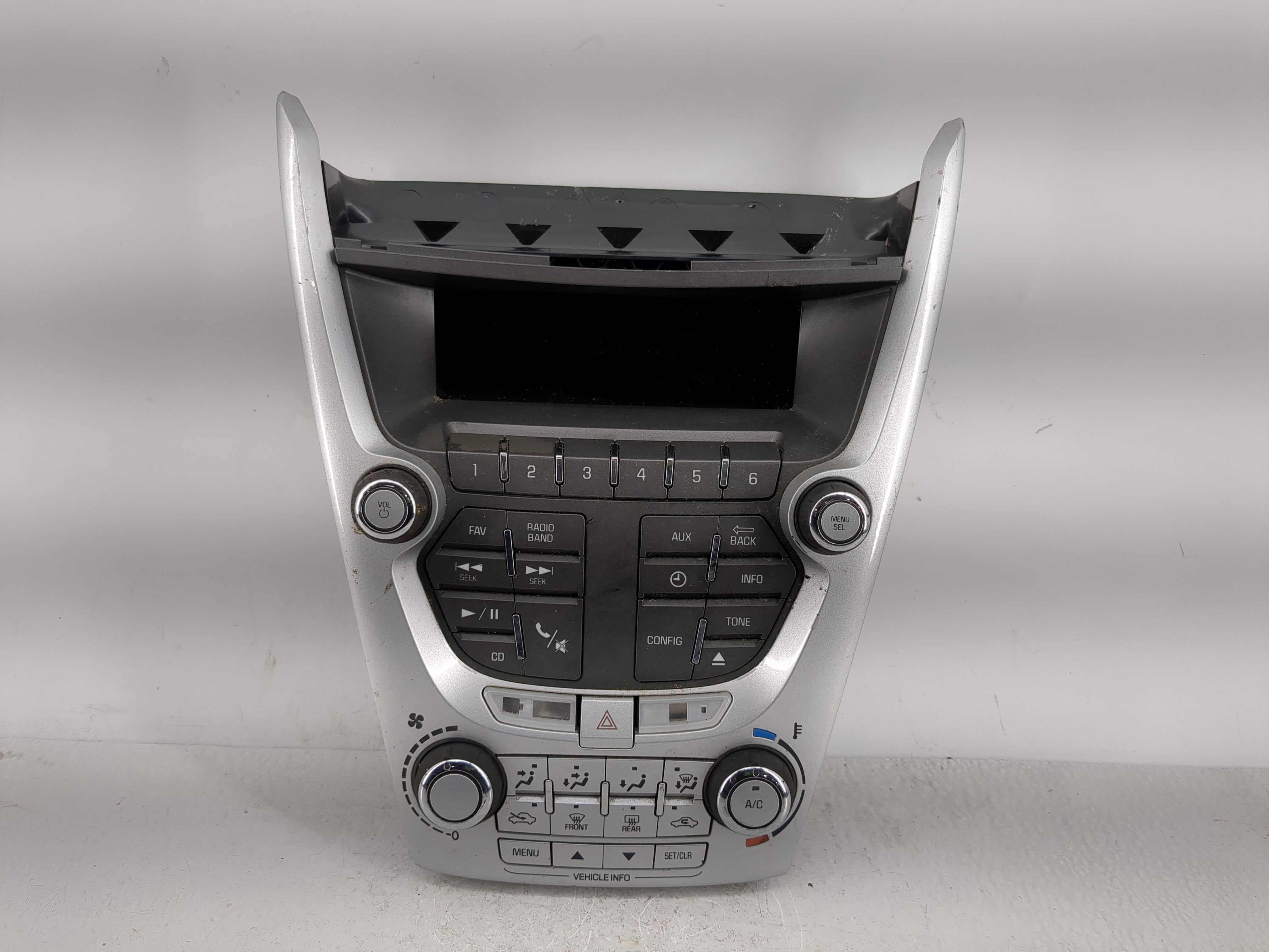 2012-2015 Chevrolet Equinox Radio Control Panel 1217474 - Oemusedautoparts1.com