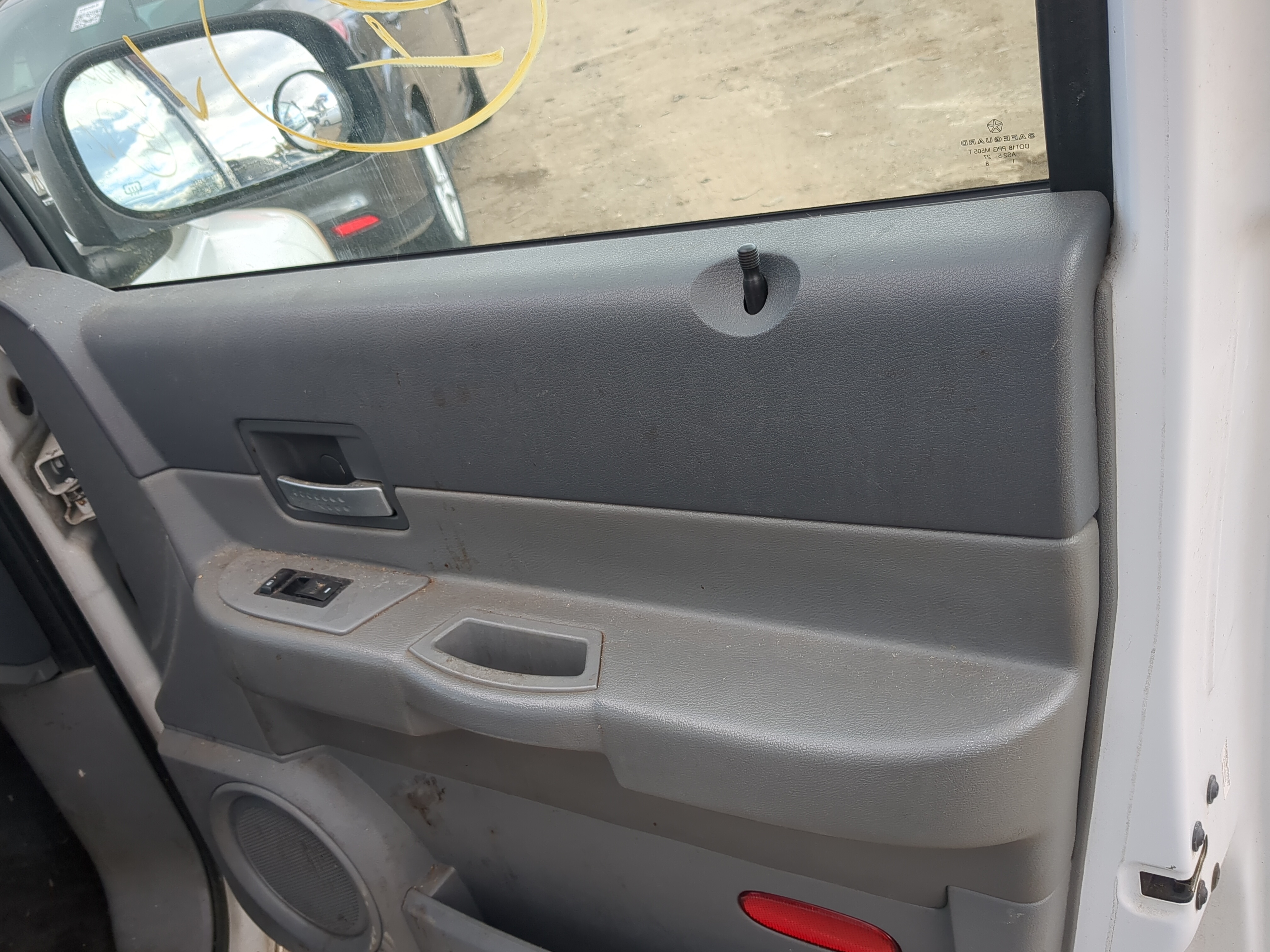 Picture of 2006 Dodge Durango Front Right Passenger Interior Door Panel Trim 1217611