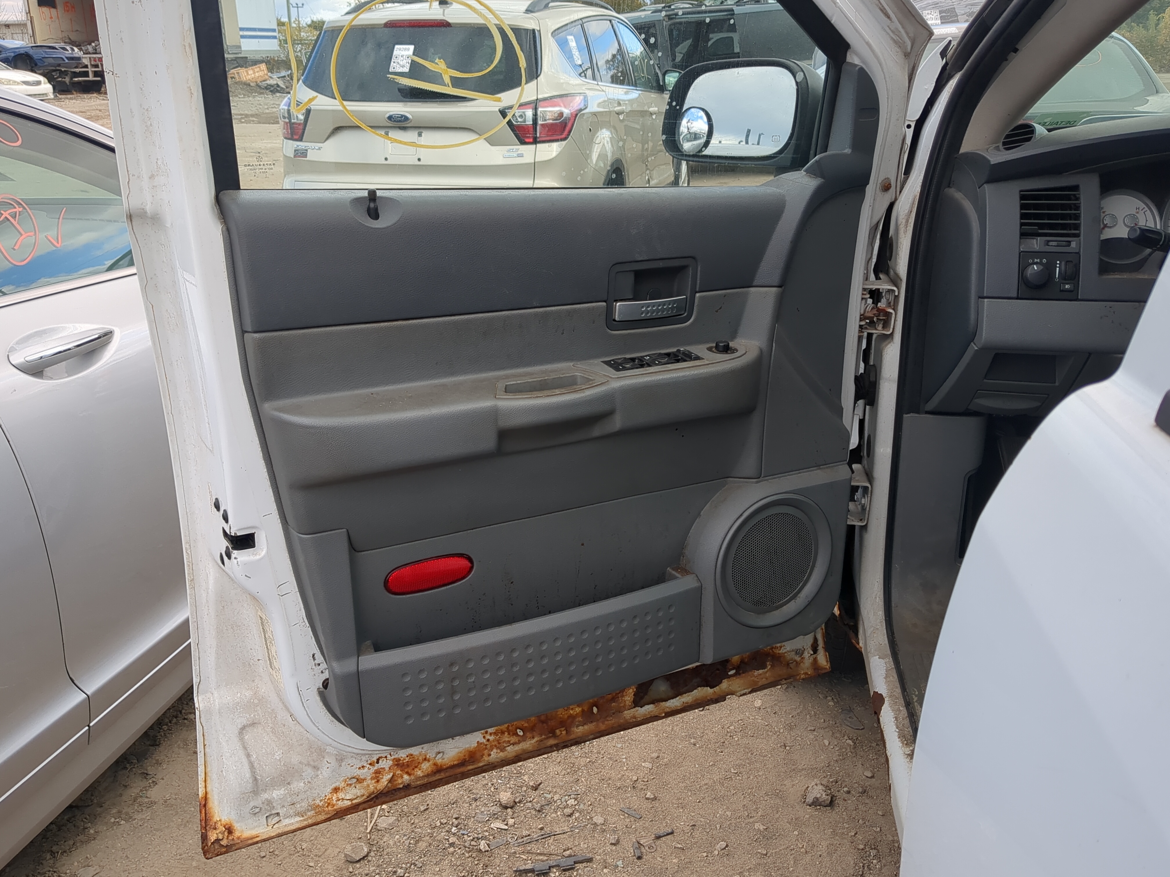 Picture of 2006 Dodge Durango Front Left Driver Interior Door Panel Trim 1217617