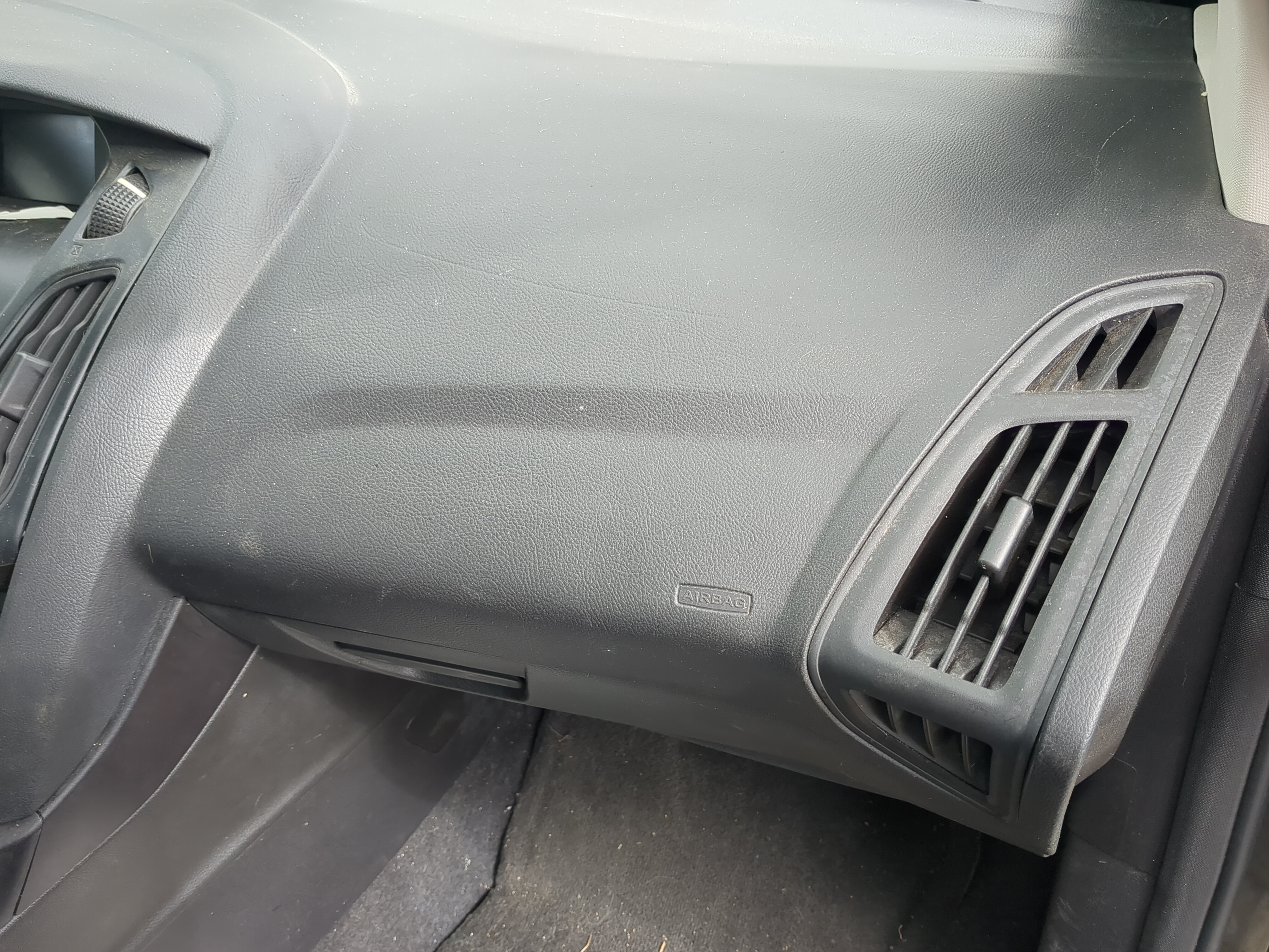 2015-2018 Ford Focus Air Bag Passenger Right Dashboard Oem 1217665 - Oemusedautoparts1.com