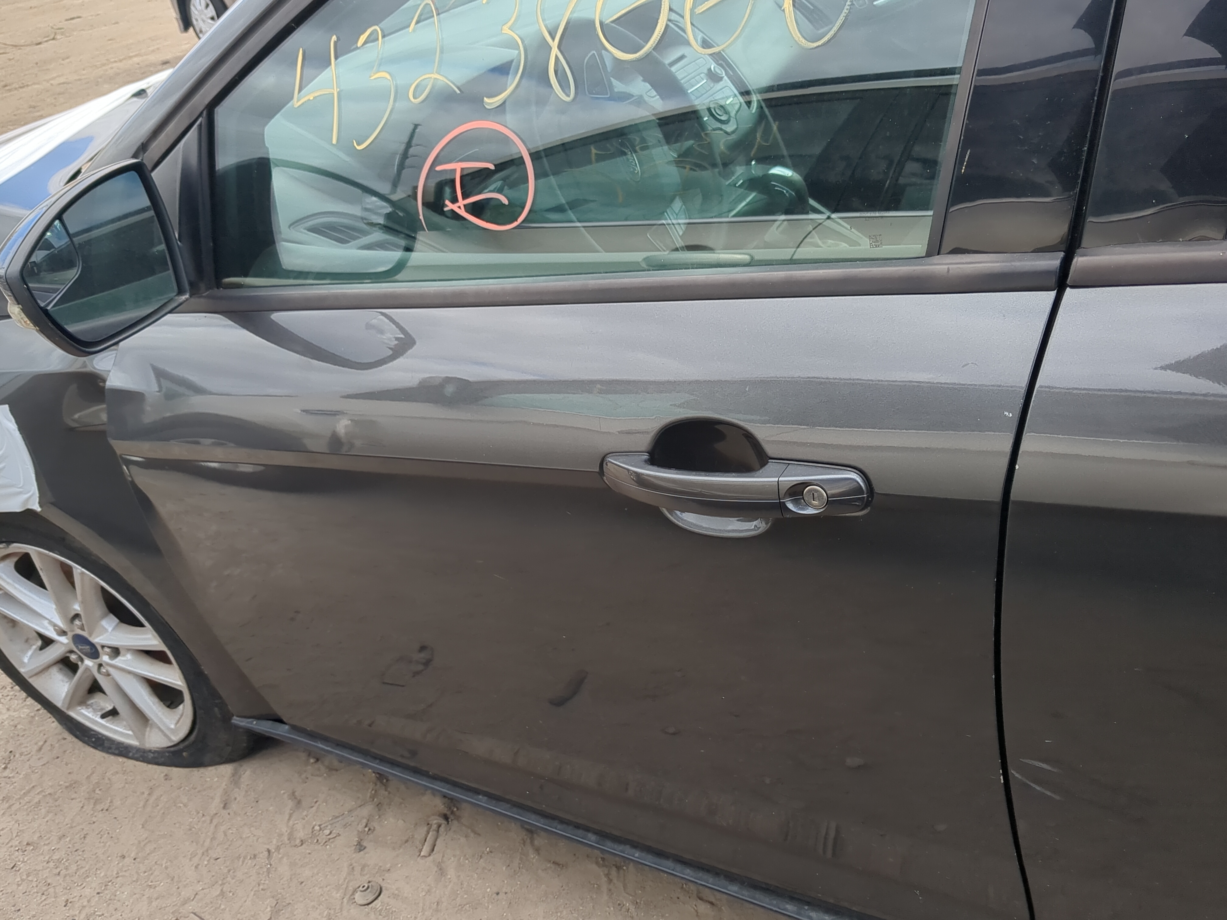 2015-2018 Ford Focus Driver Front Door Oem 1217813 - Oemusedautoparts1.com