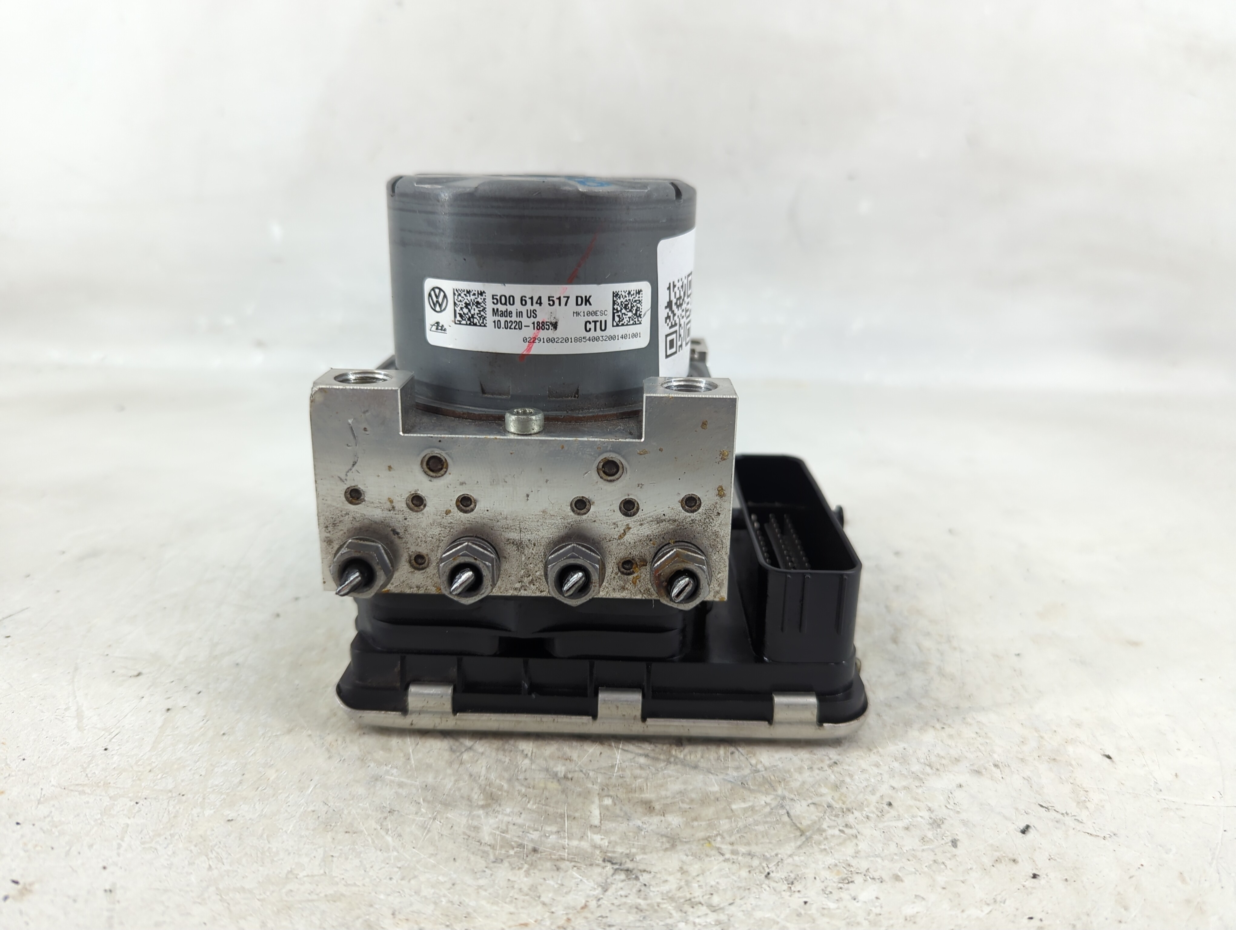 2018-2020 Volkswagen Tiguan Abs Pump Control Module 1217815 - Oemusedautoparts1.com