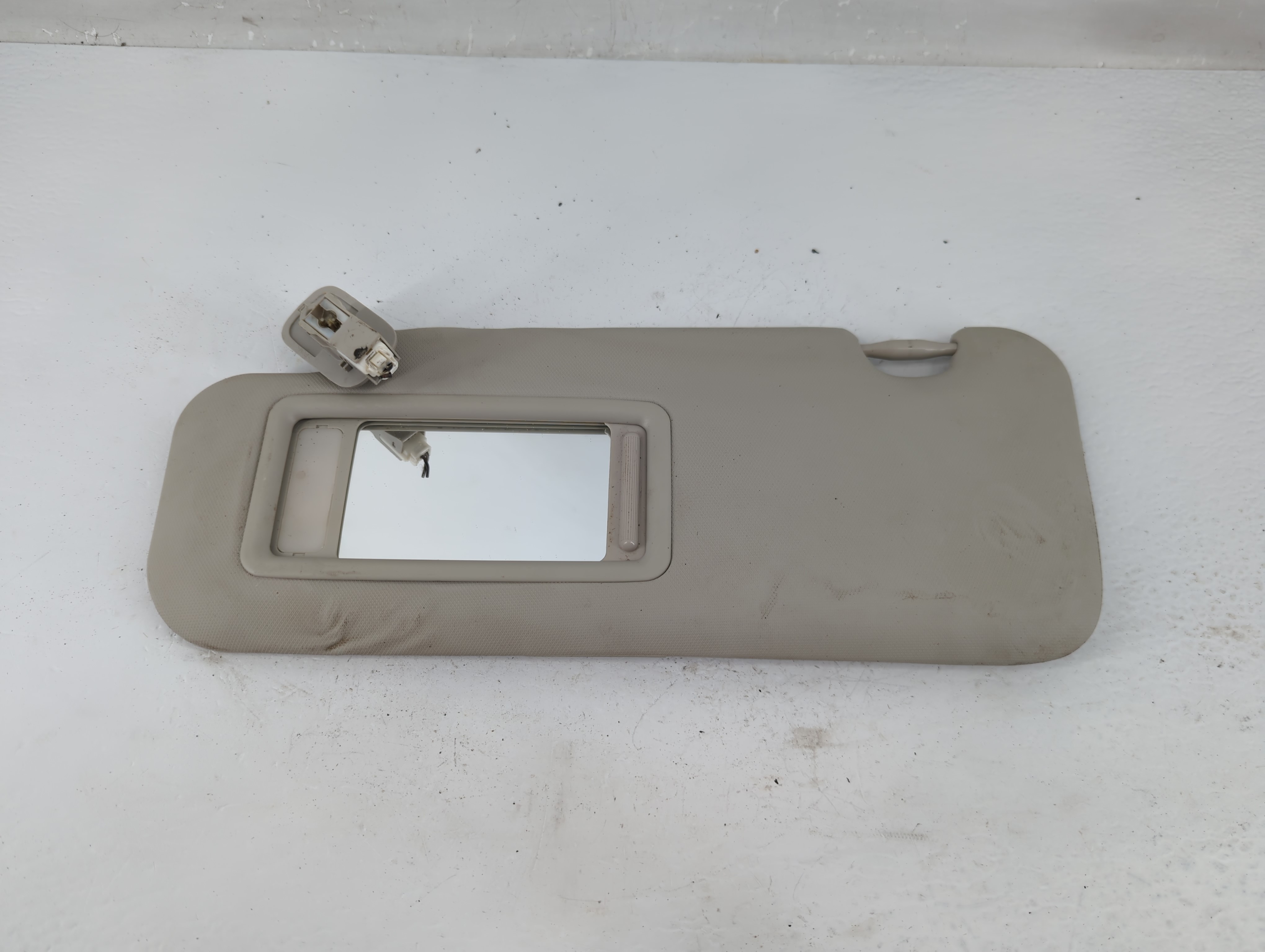 Picture of 2014-2017 Mazda 6 Driver Sun Visor Mirror Left Sunvisor Gray 1217829