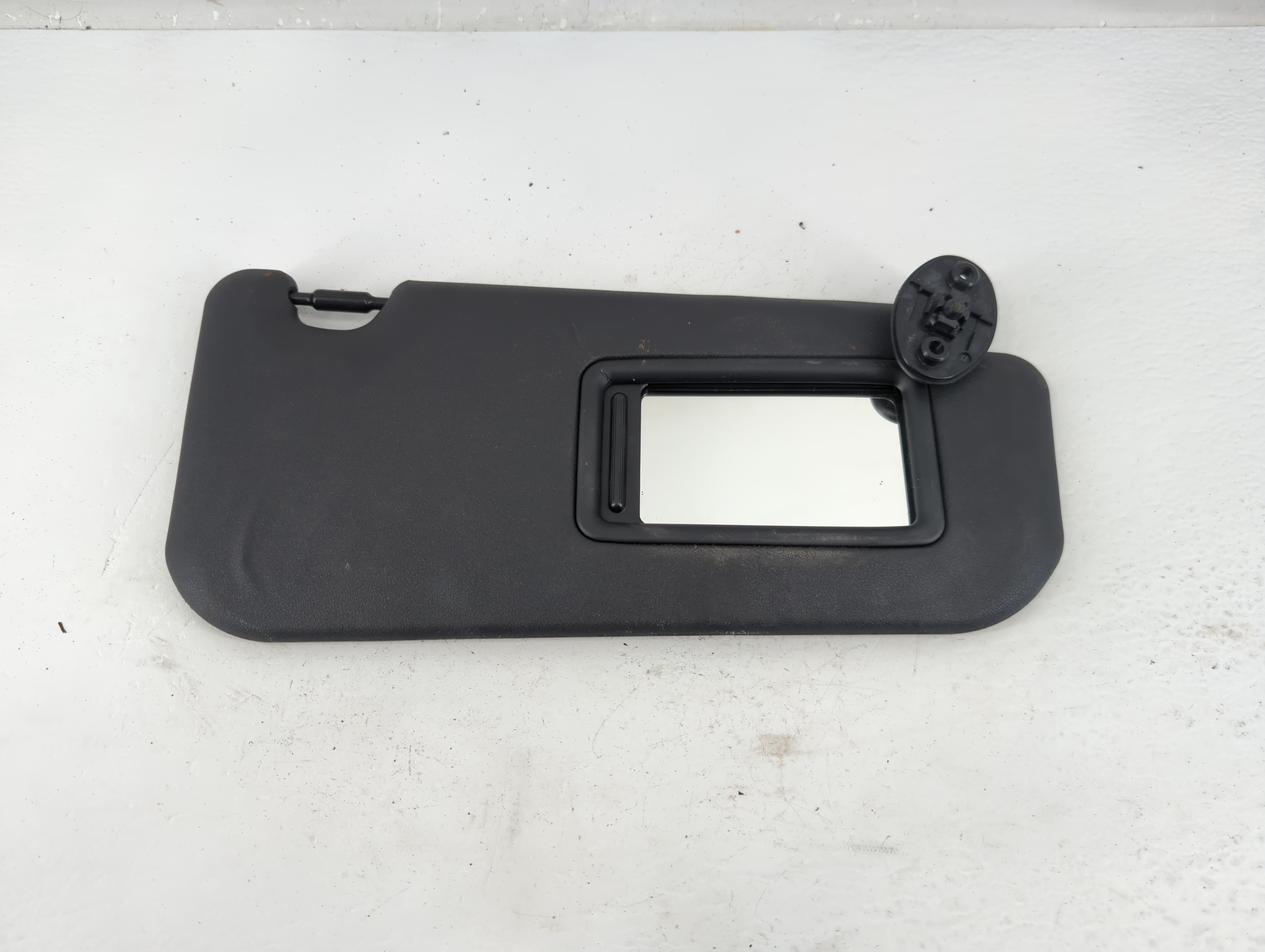 Picture of Chrysler Chrysler R/t Passenger Sun Visor Mirror Right Sunvisor Black 1217839