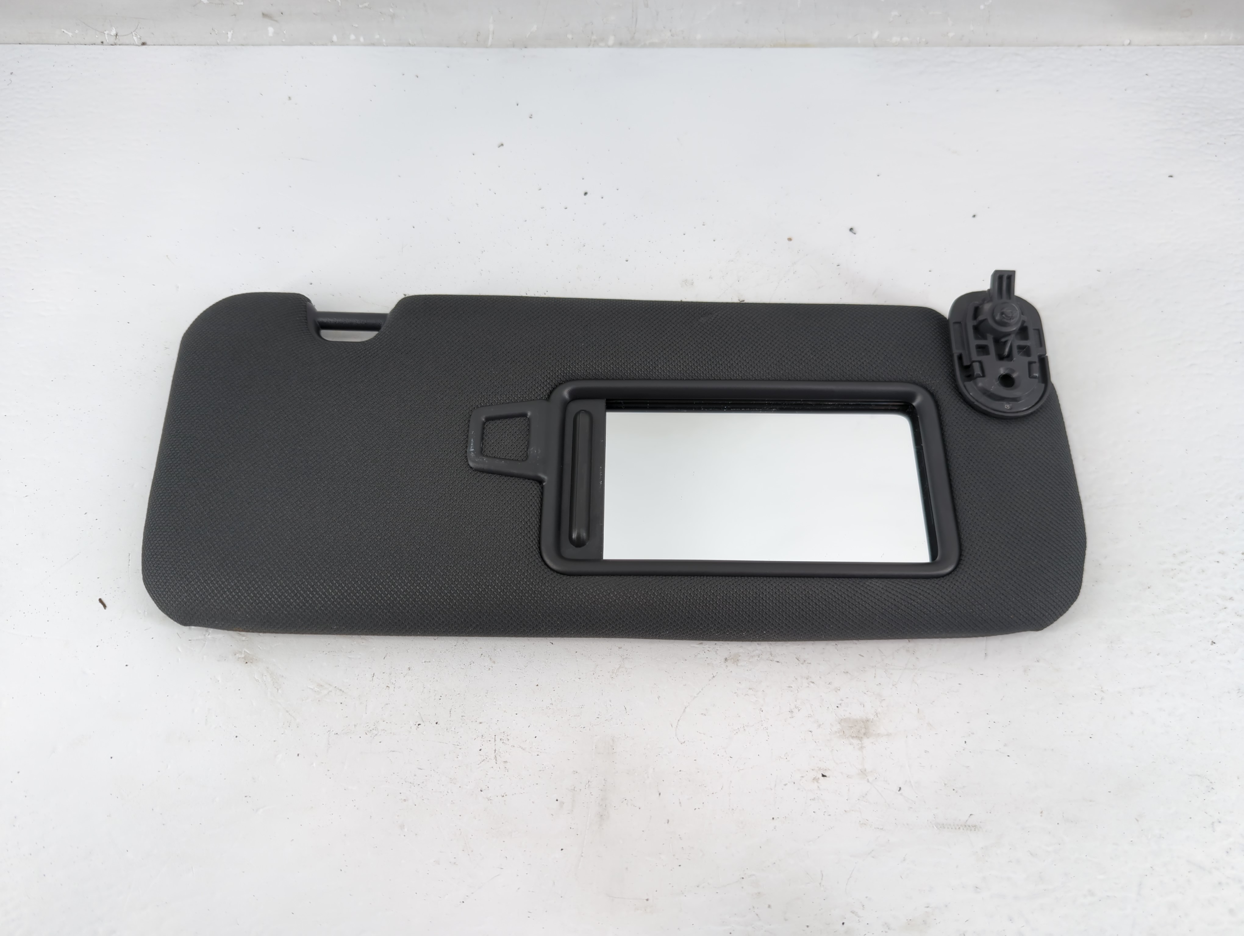 2020-2023 Hyundai Sonata Passenger Sun Visor Mirror Right Sunvisor Black 1217841 - Oemusedautoparts1.com