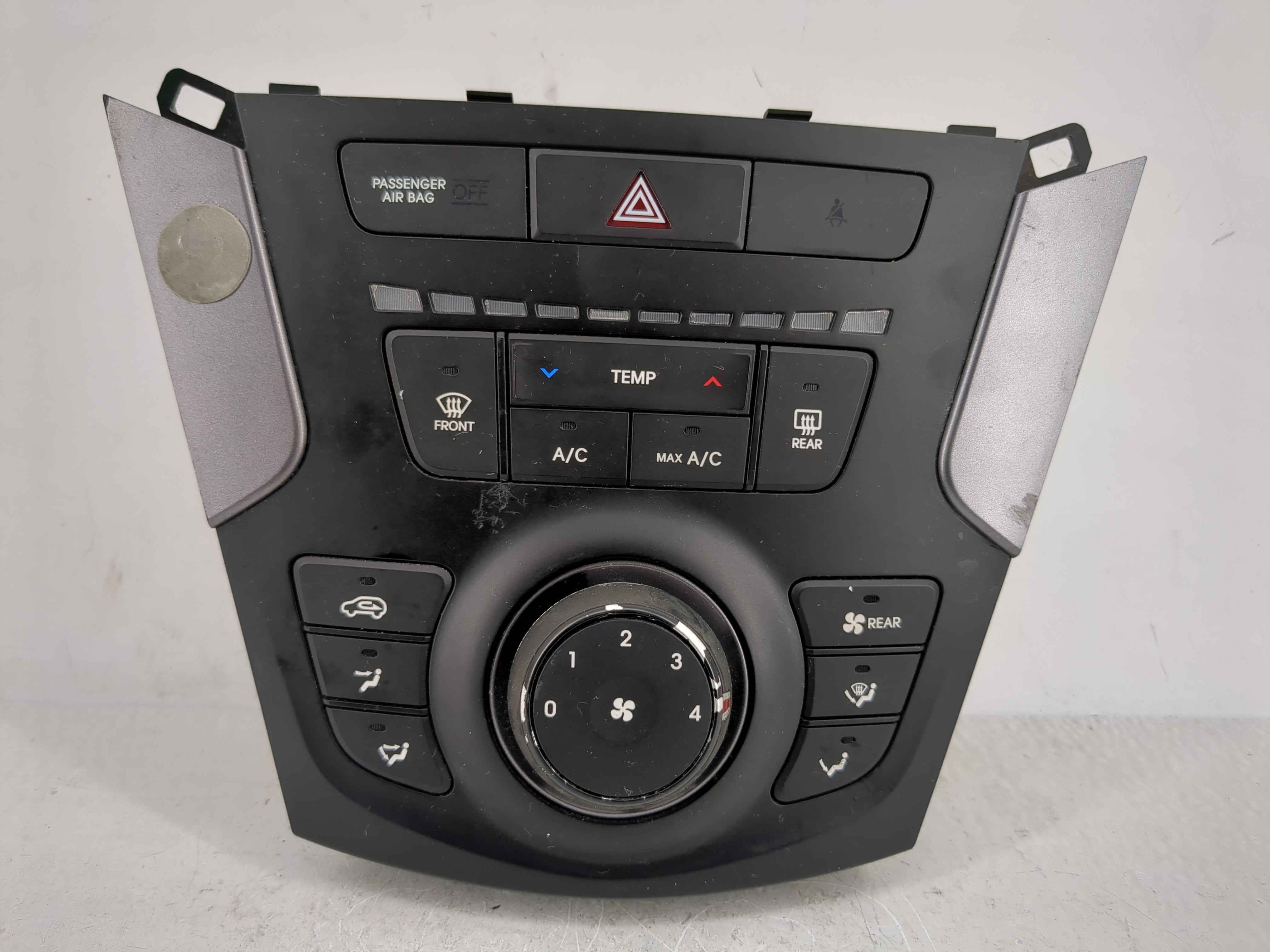 Picture of 2013-2016 Hyundai Santa Fe Ac Heater Roof Climate Control 97250-4zxxx 1217855