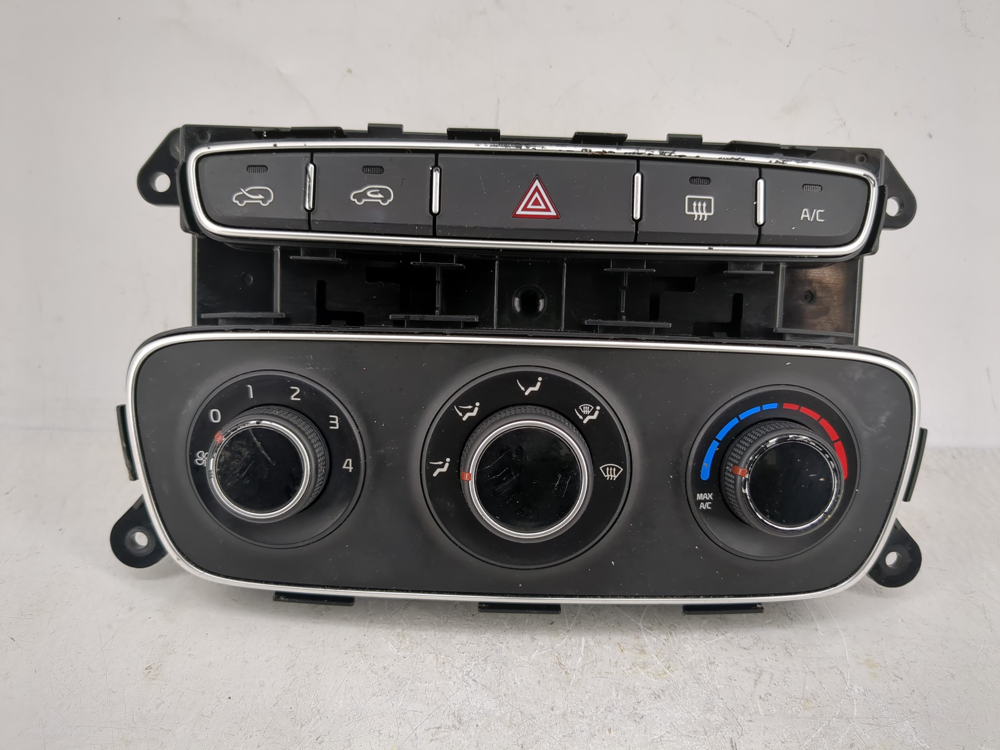 Picture of 2014-2015 Kia Sorento Ac Heater Roof Climate Control 97250-1u255 1217896