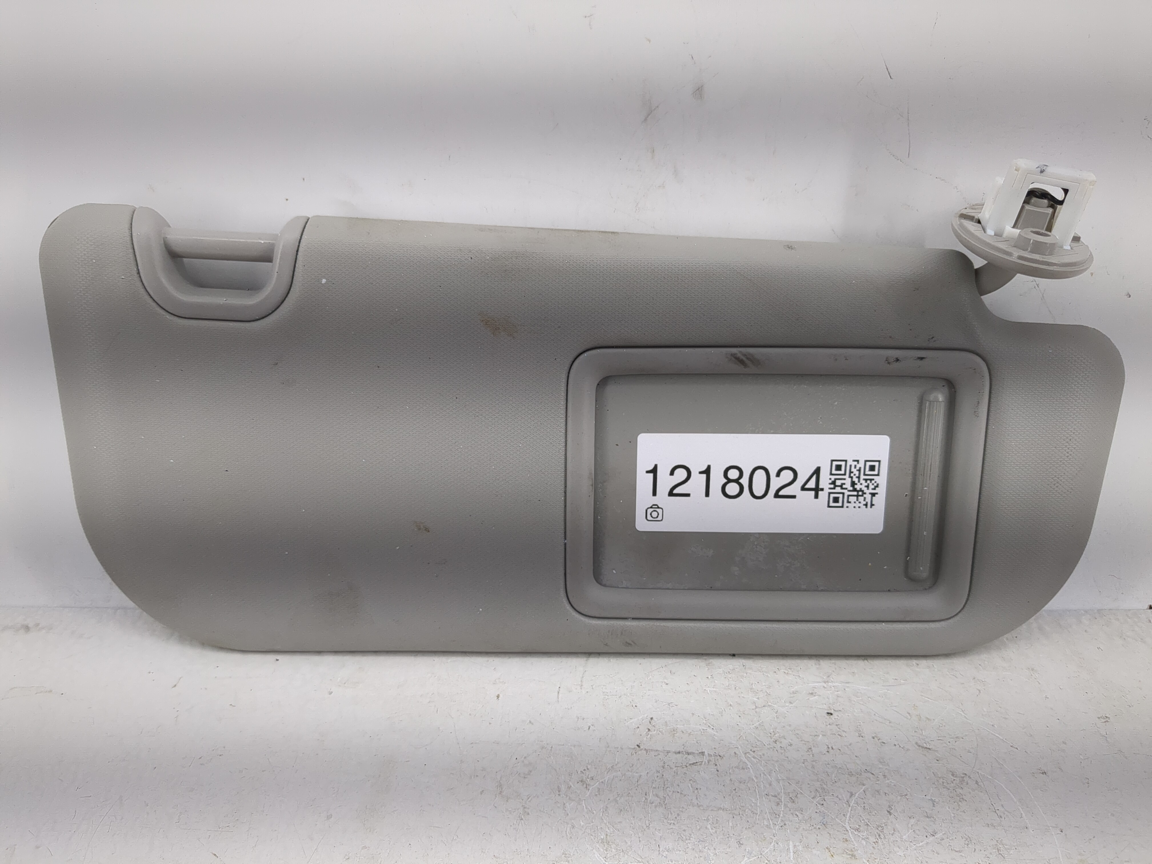 2019-2022 Toyota Rav4 Passenger Sun Visor Mirror Right Sunvisor Grey 1218024 - Oemusedautoparts1.com
