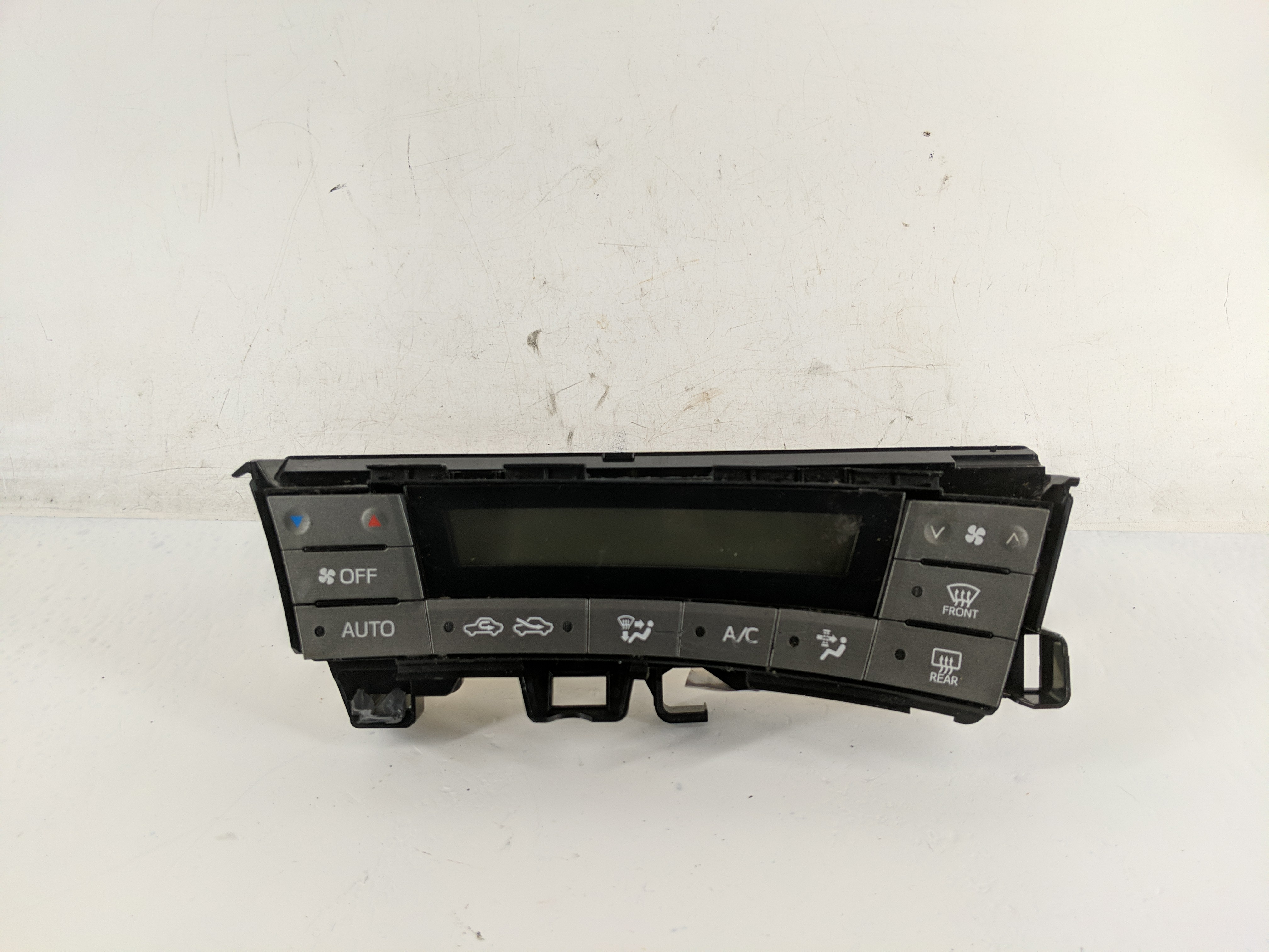 2013-2015 Toyota Prius Ac Heater Roof Climate Control 55900-47120 1218097 - Oemusedautoparts1.com