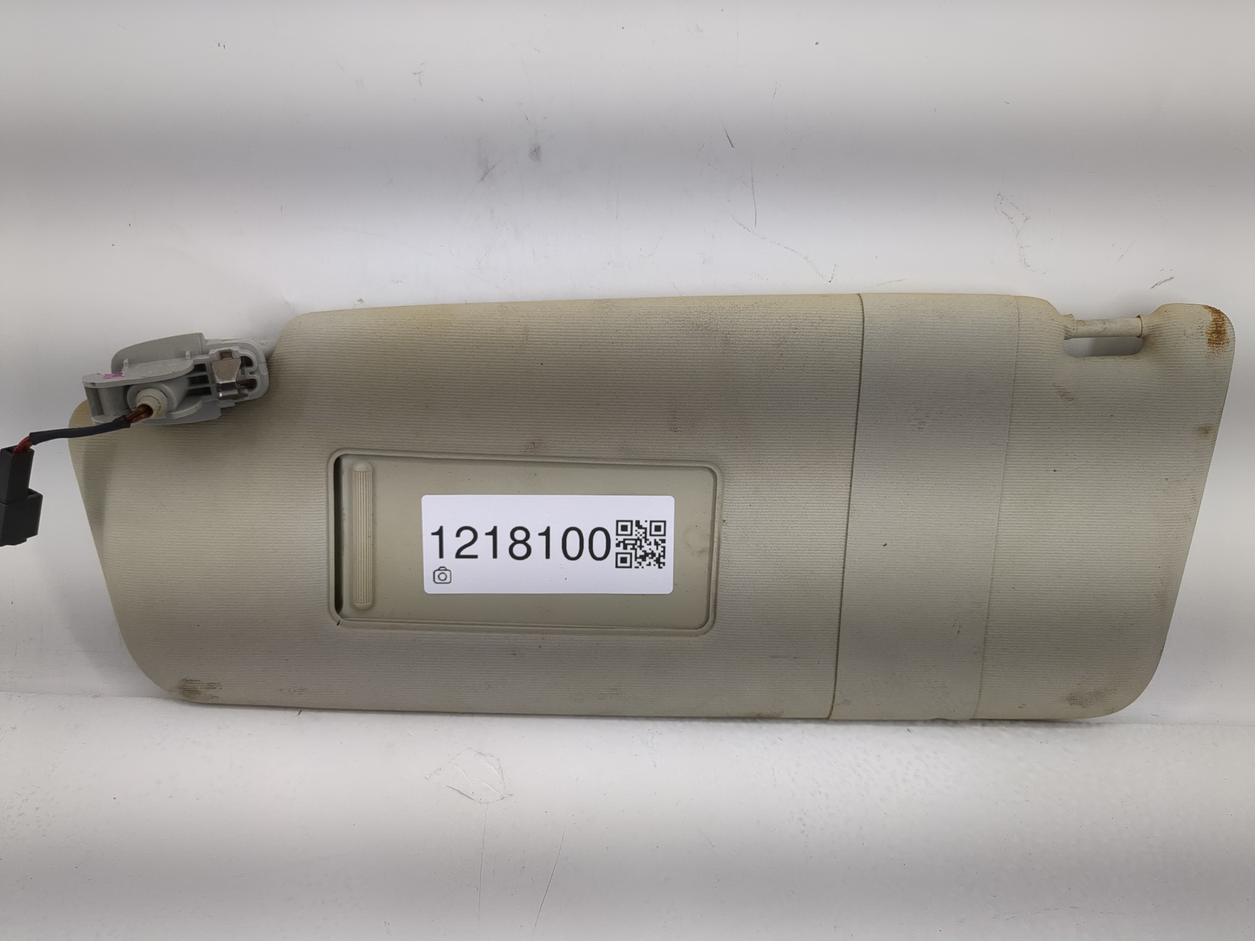 2012-2020 Volkswagen Passat Driver Sun Visor Mirror Left Sunvisor Grey 1218100 - Oemusedautoparts1.com